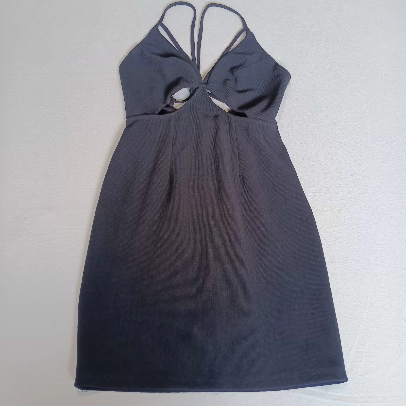 Rumor Botuique Sz S Chic Black Backless Dress With Cross Straps Zipper And Clasp