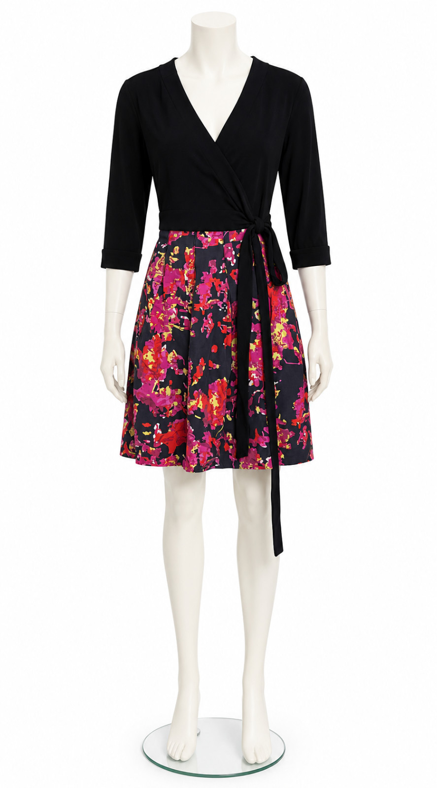 Diane von Furstenberg vintage silk blend mini silk wrap dress US 2 fits a UK 8