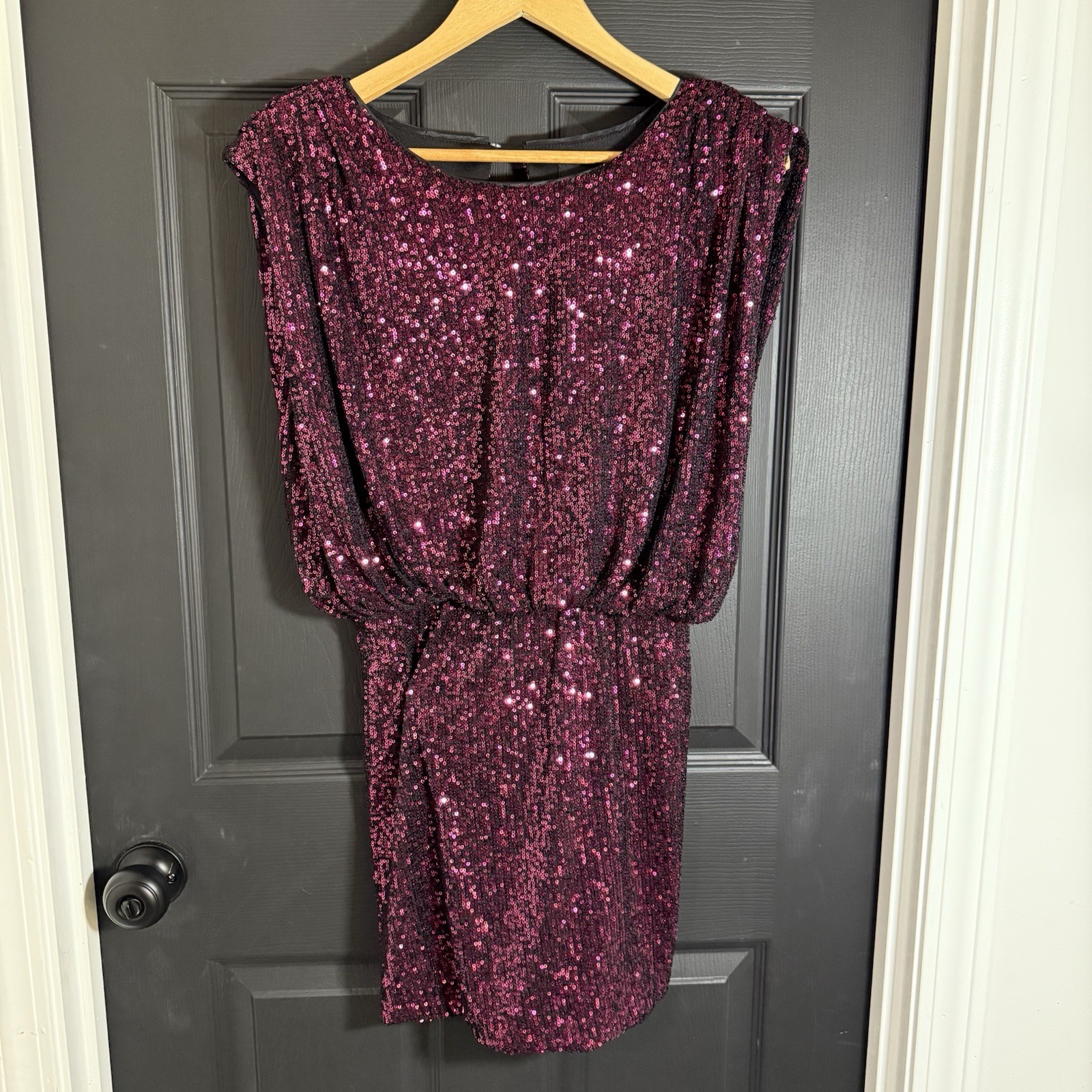 Do+Be Sequin Mini Dress Cap Sleeve Ruby Red size M Gathered Waist