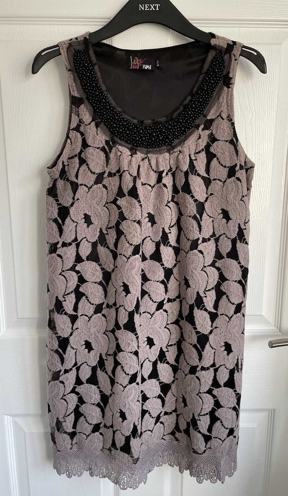 Ladies Mauve/Black Mix YUMI Sleeveless Lined Beaded Neck Dress – Size S/M