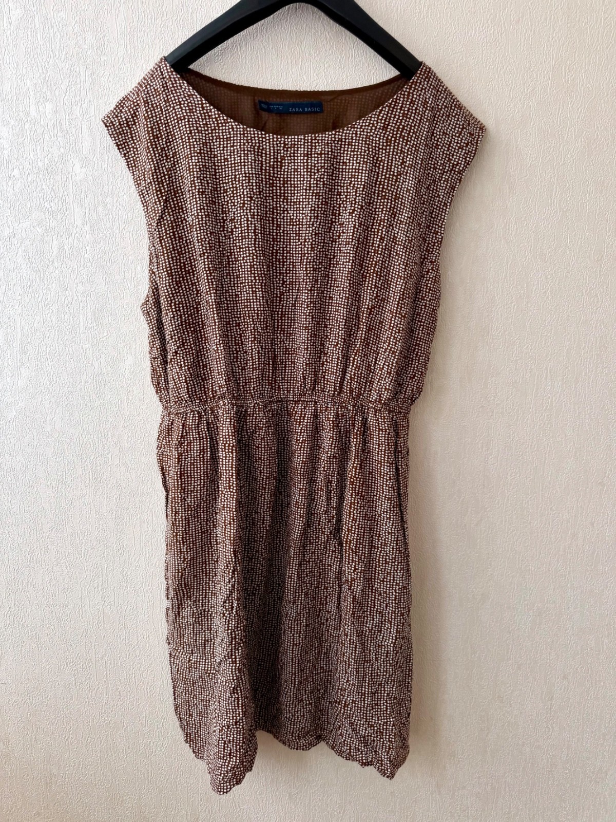Brand New Zara Basic Brown & White Geometric Dotted Sleeveless Dress – Size L