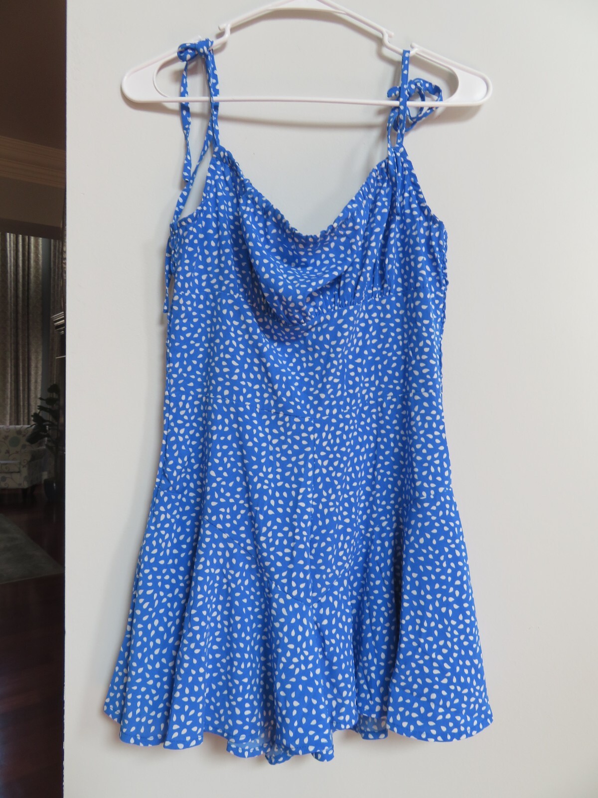BLUE AND WHITE ROMPER/SUN DRESS SIZE: SMALL