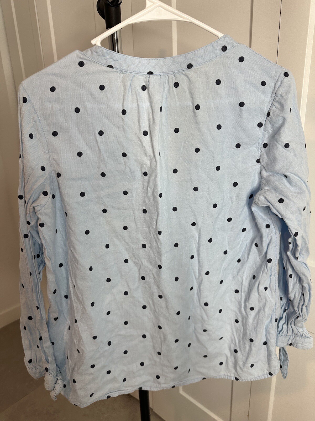 set of 5 pieces,blouses, dresses, multi-brand, multi-colored. size M. (C79)