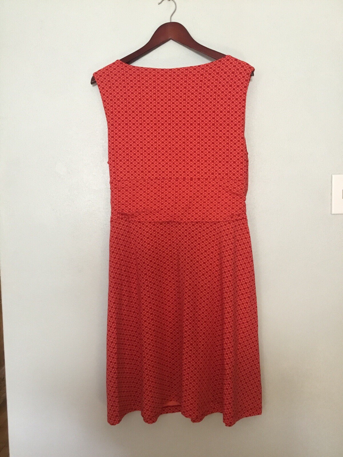 Lands End Geo Crossover V-Neck Cross Over Fit & Flare Dress Size L Jersey Knit