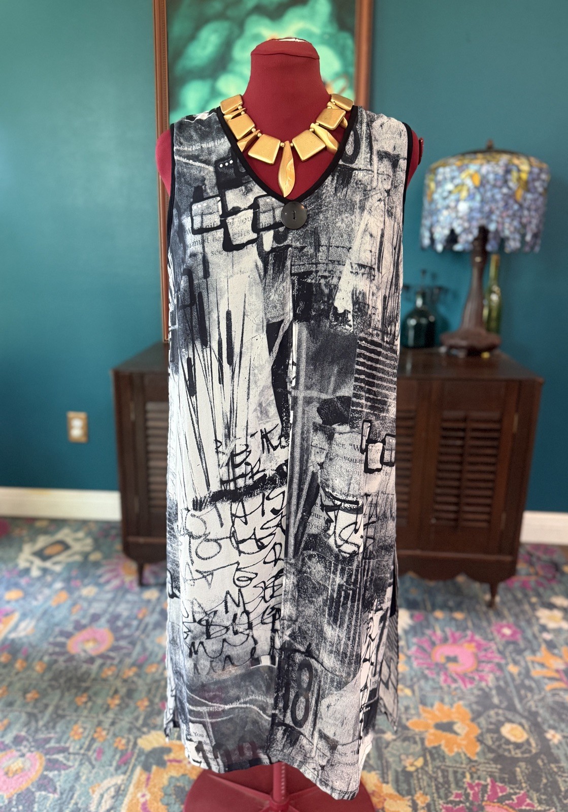 Simply Art By Dolcezza Black White graffiti “8 Directions To Take” Dress Large
