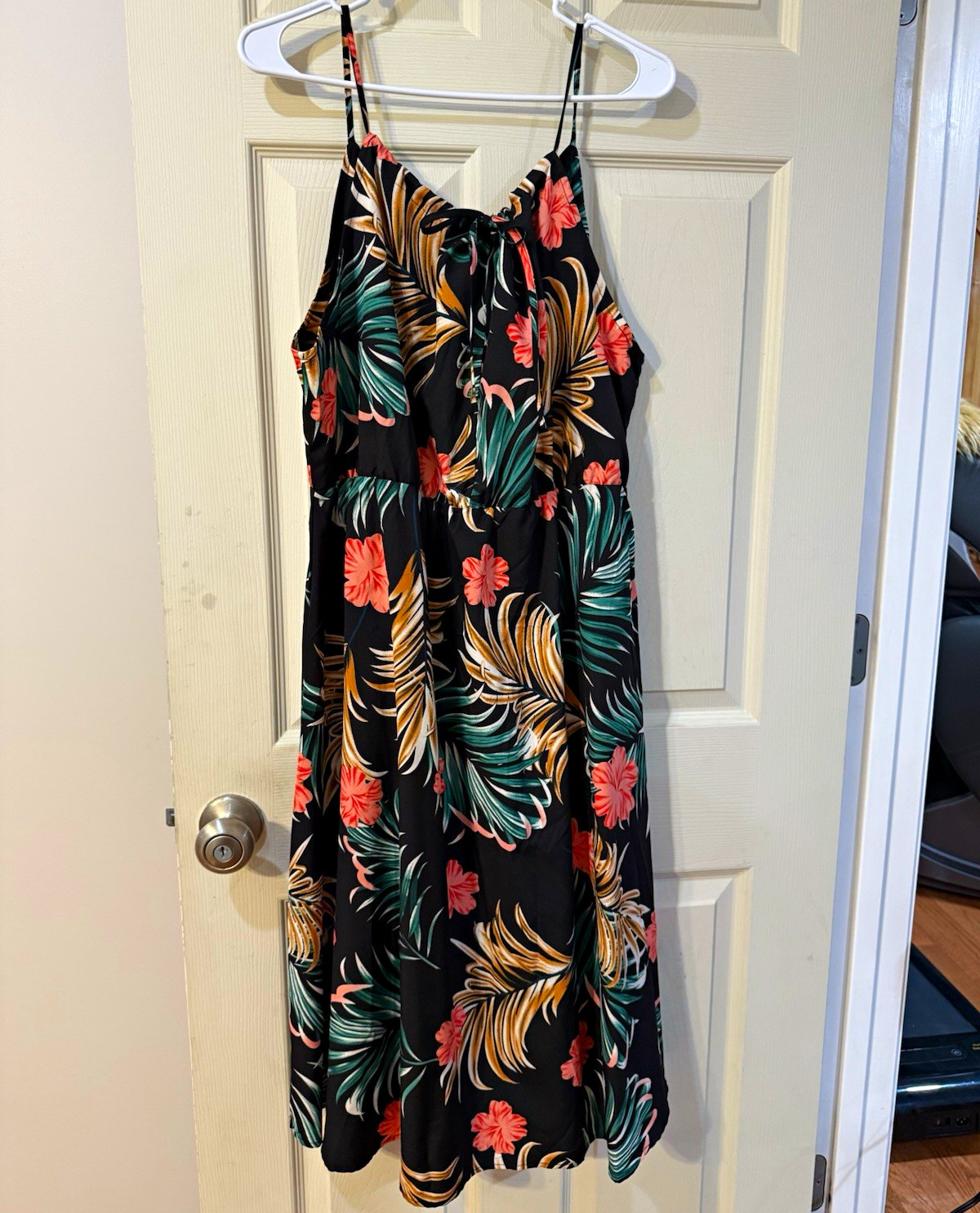Breathe CURVE Women’s Plus 2XL Black Tropical Floral Square Neck Midi Sundress
