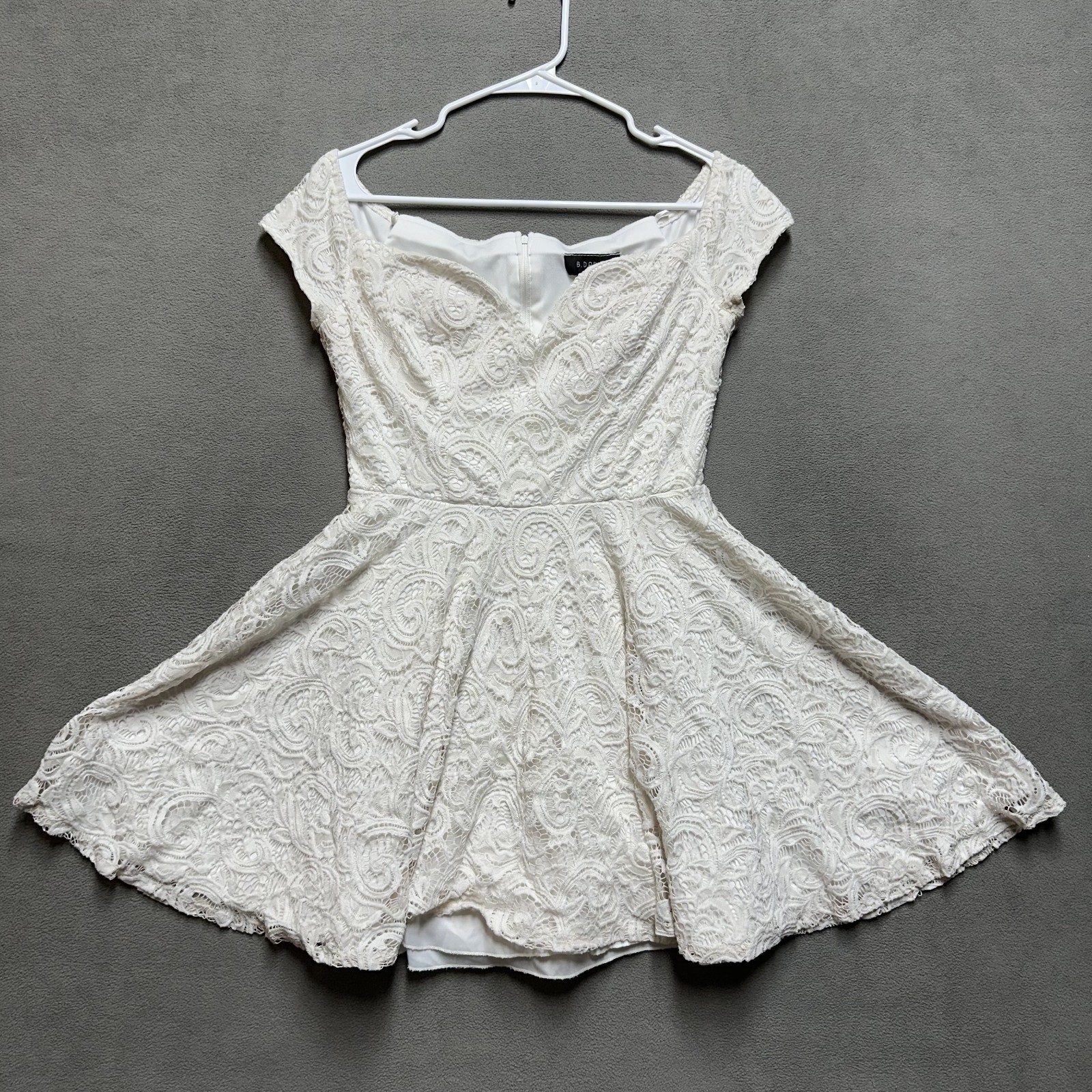 B.Darlin Fit & Flare Mini Dress Womens 11/12 White Lace Sweetheart Neckline EUC