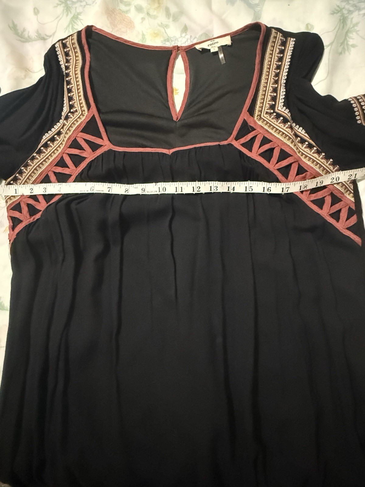 NWOTS Womens ENTRO Dress LRG BLK Embroidered Boho Peasant Tunic Retro Bell CUFF