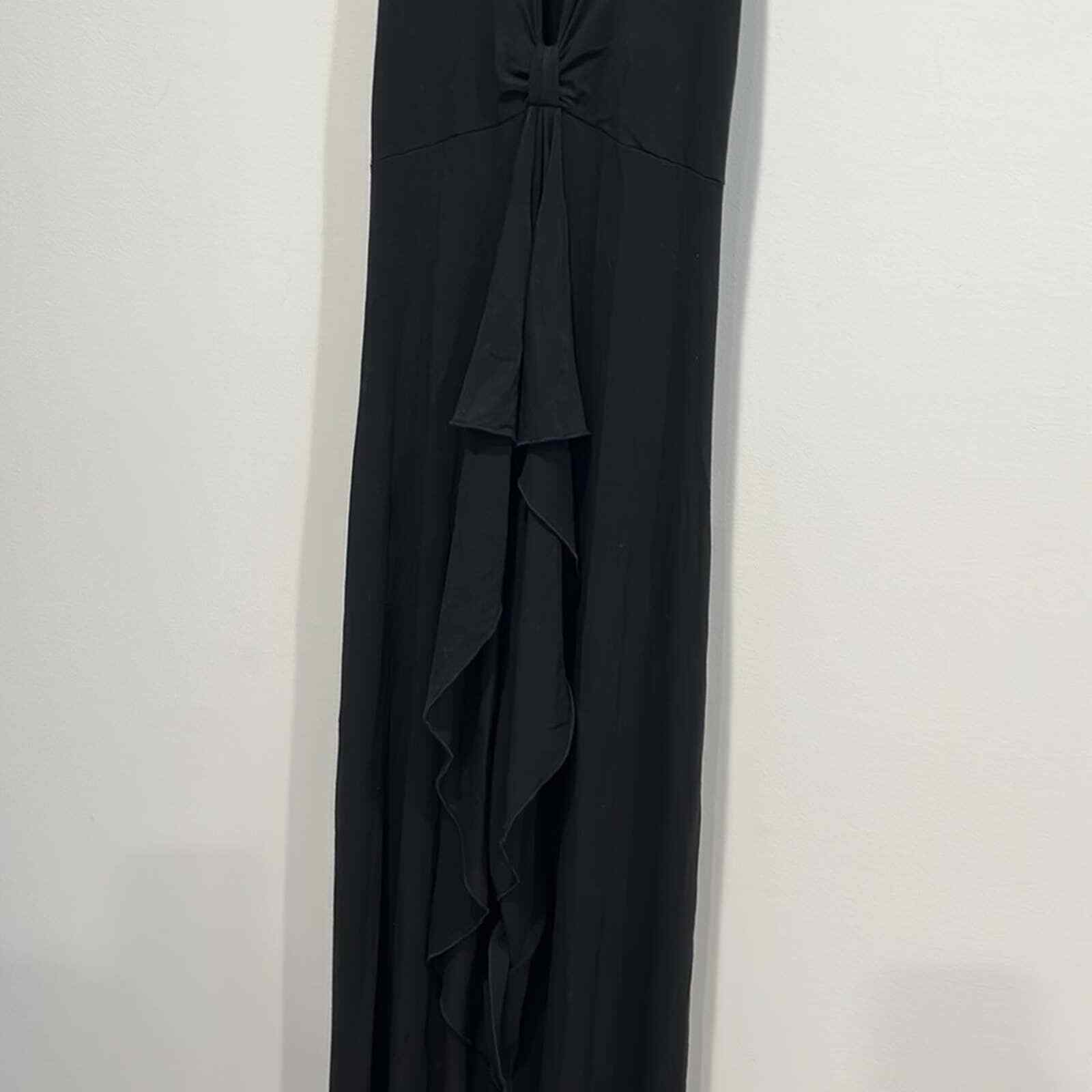 GIANFRANCO FERRE STUDIO PLUGING V NECK RUFFLE GOWN BLACK 8