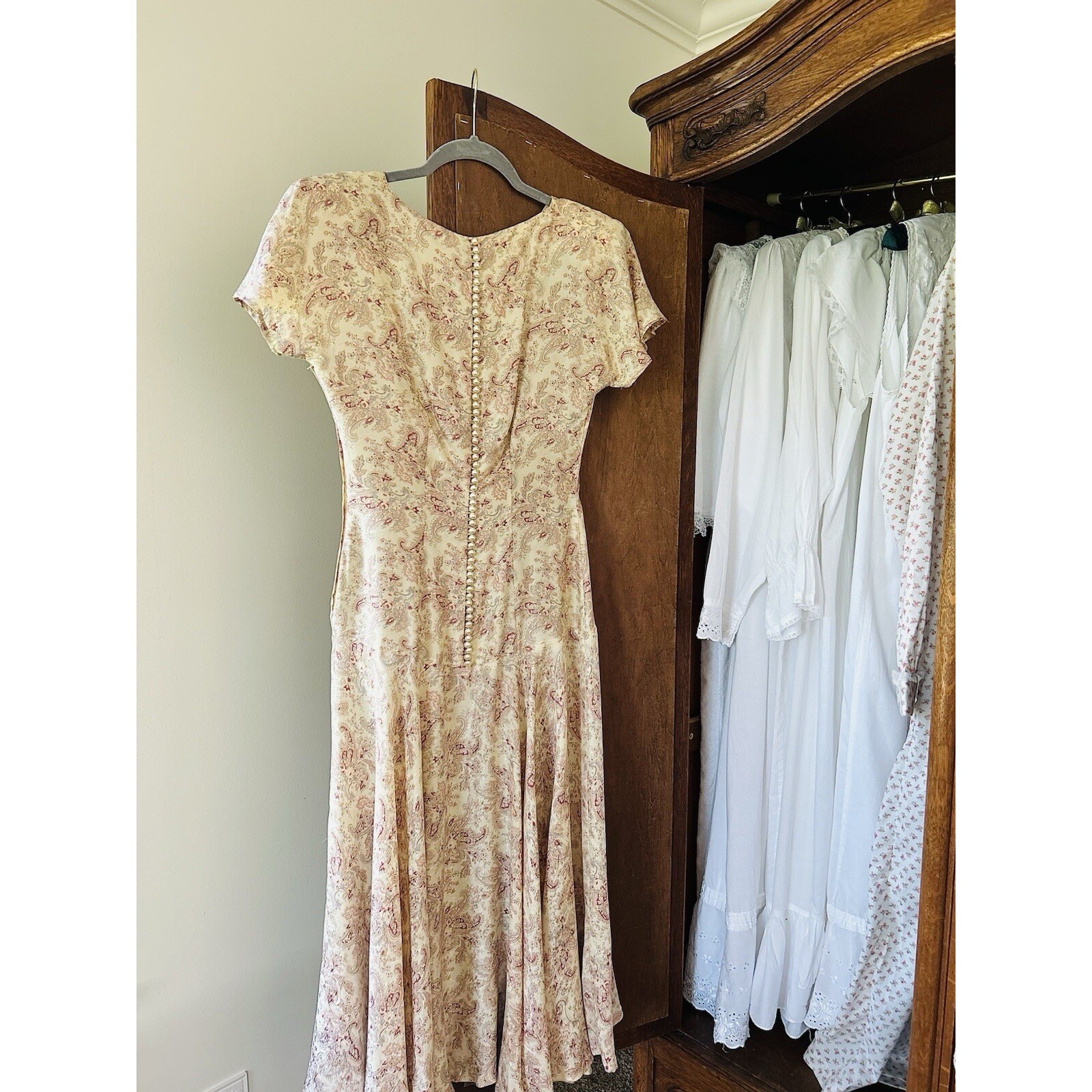 Nancy Johnson Silk Paisley Midi Dress Button Back Short Sleeve Size 8