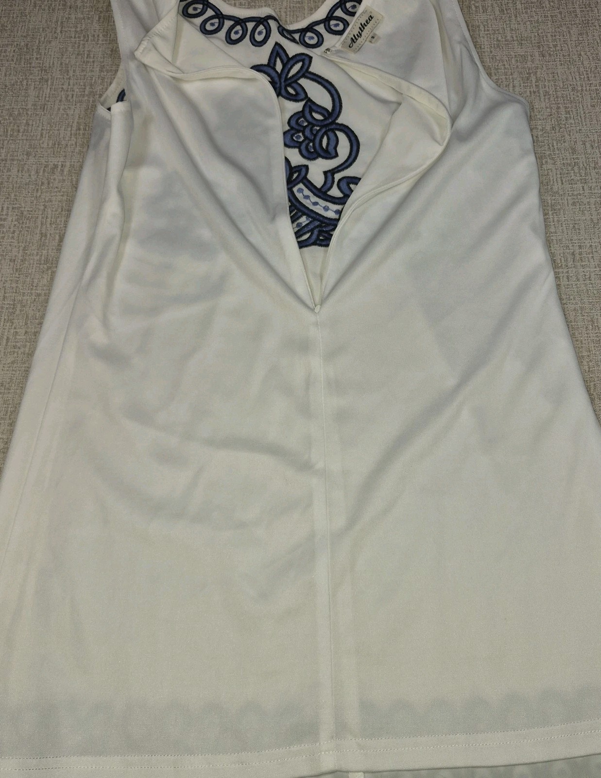 Alythea White Shift Dress Blue Scroll Geometric Embroidery Sleeveless Mini Small