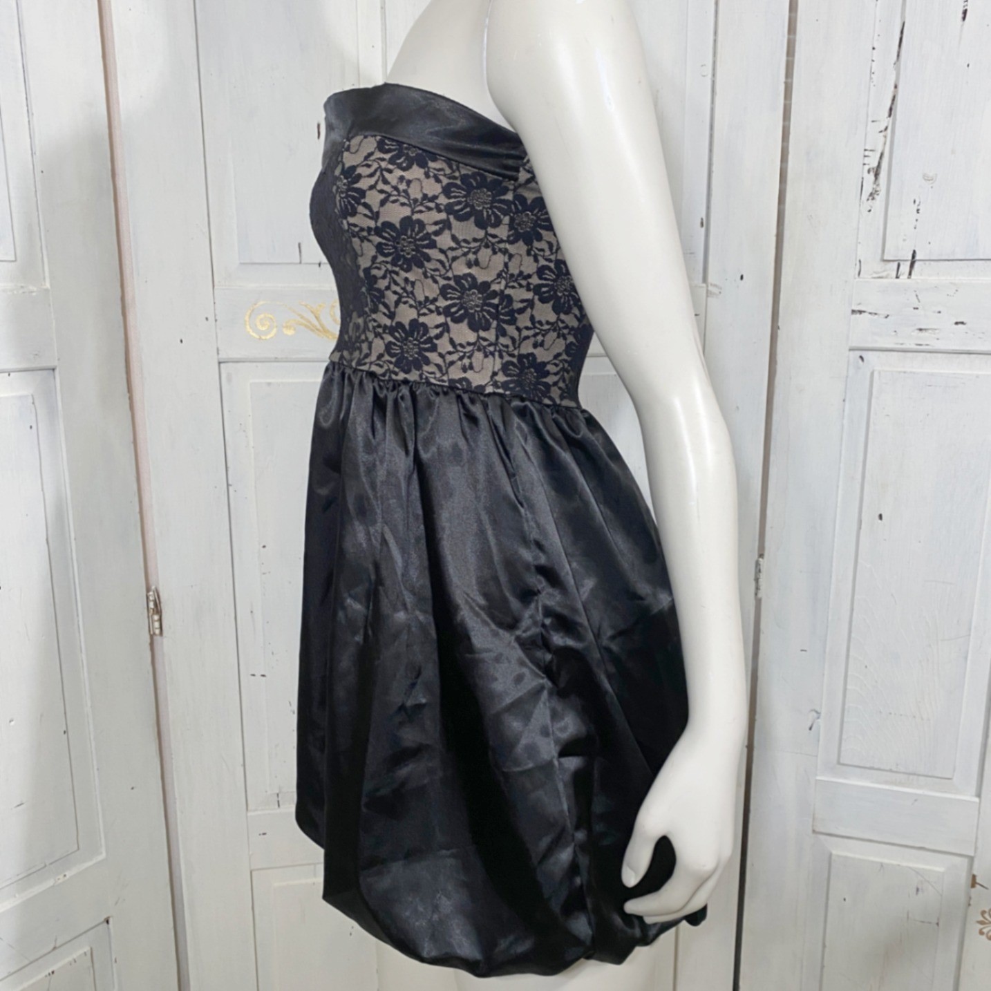 Romantic Lace Satin Strapless Bubble Hem Party Dress Size Small Goth Babydoll