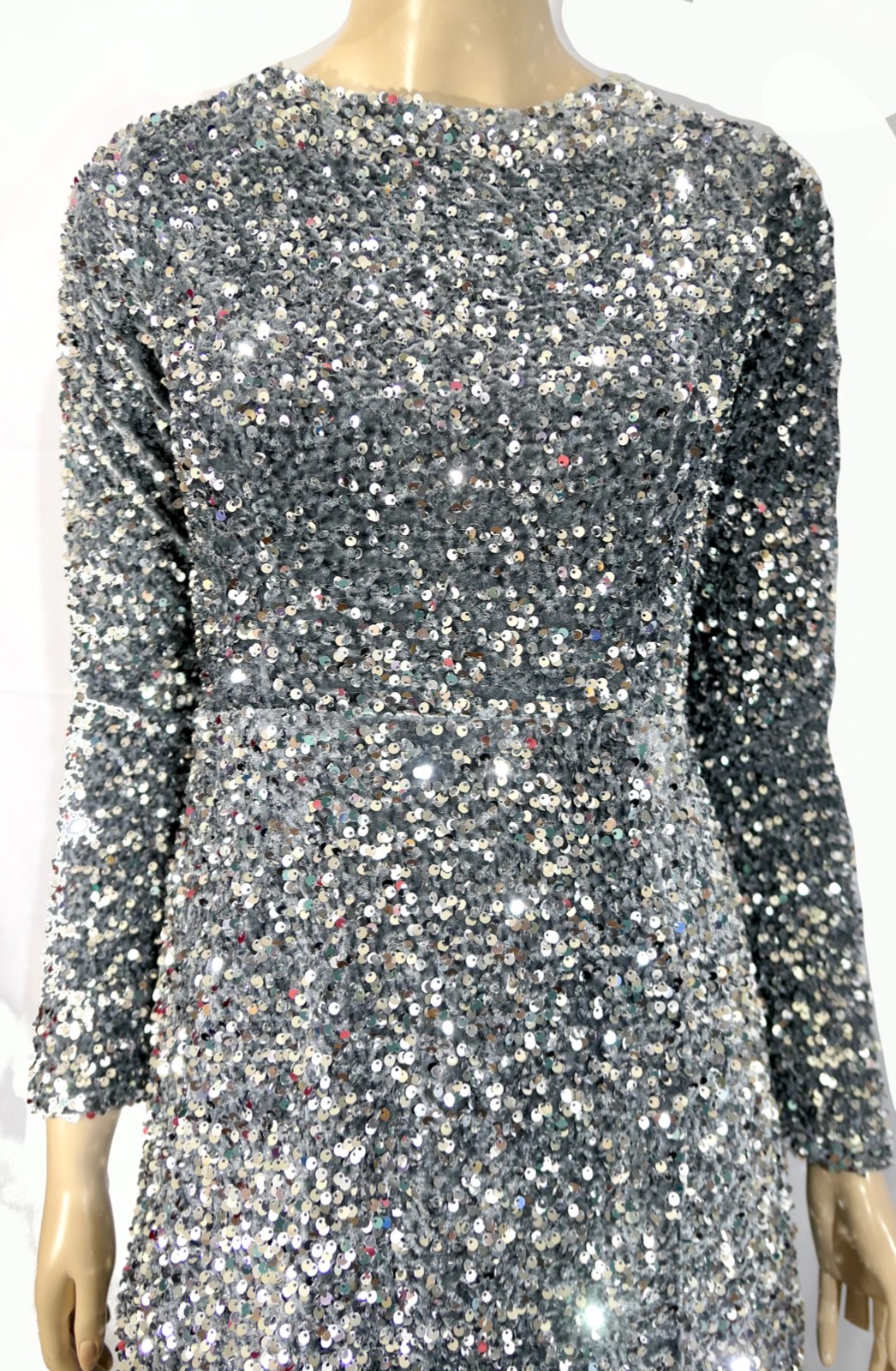 Selfie Leslie NWT Silver Sequin Short Dress Tie Back L