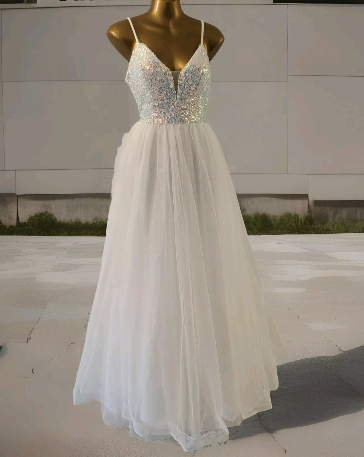 FAERIESTY womens white sequin embellished lace back ballgown dress size 12 prom