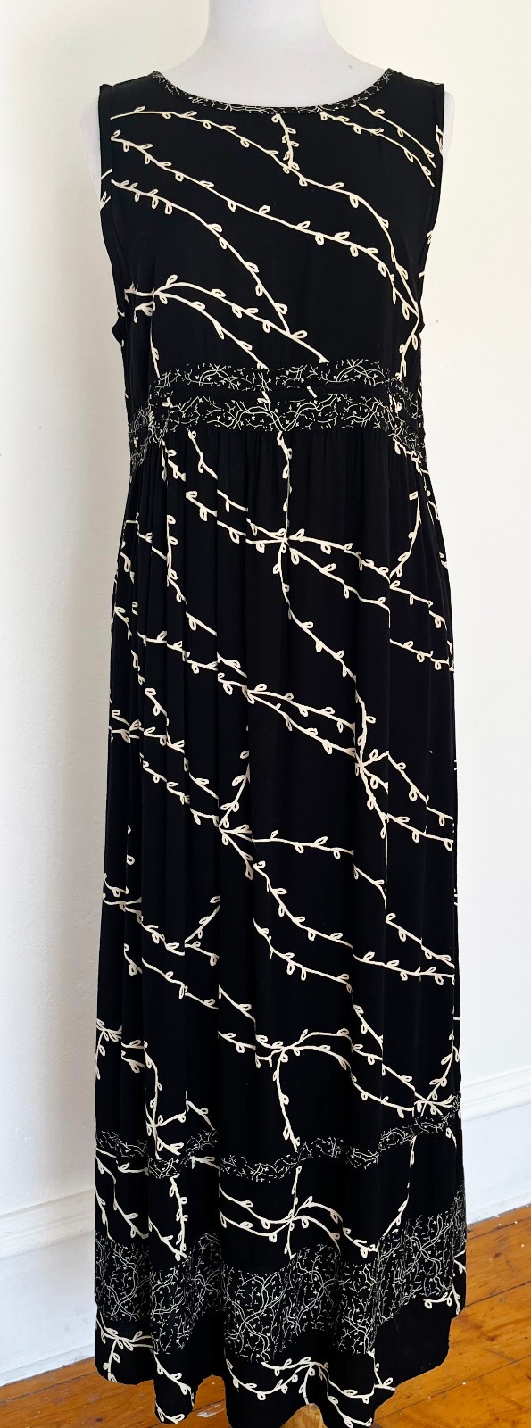 Vintage Carole Little Sleeveless Black Maxi Dress, Intricate vine motif, Size M