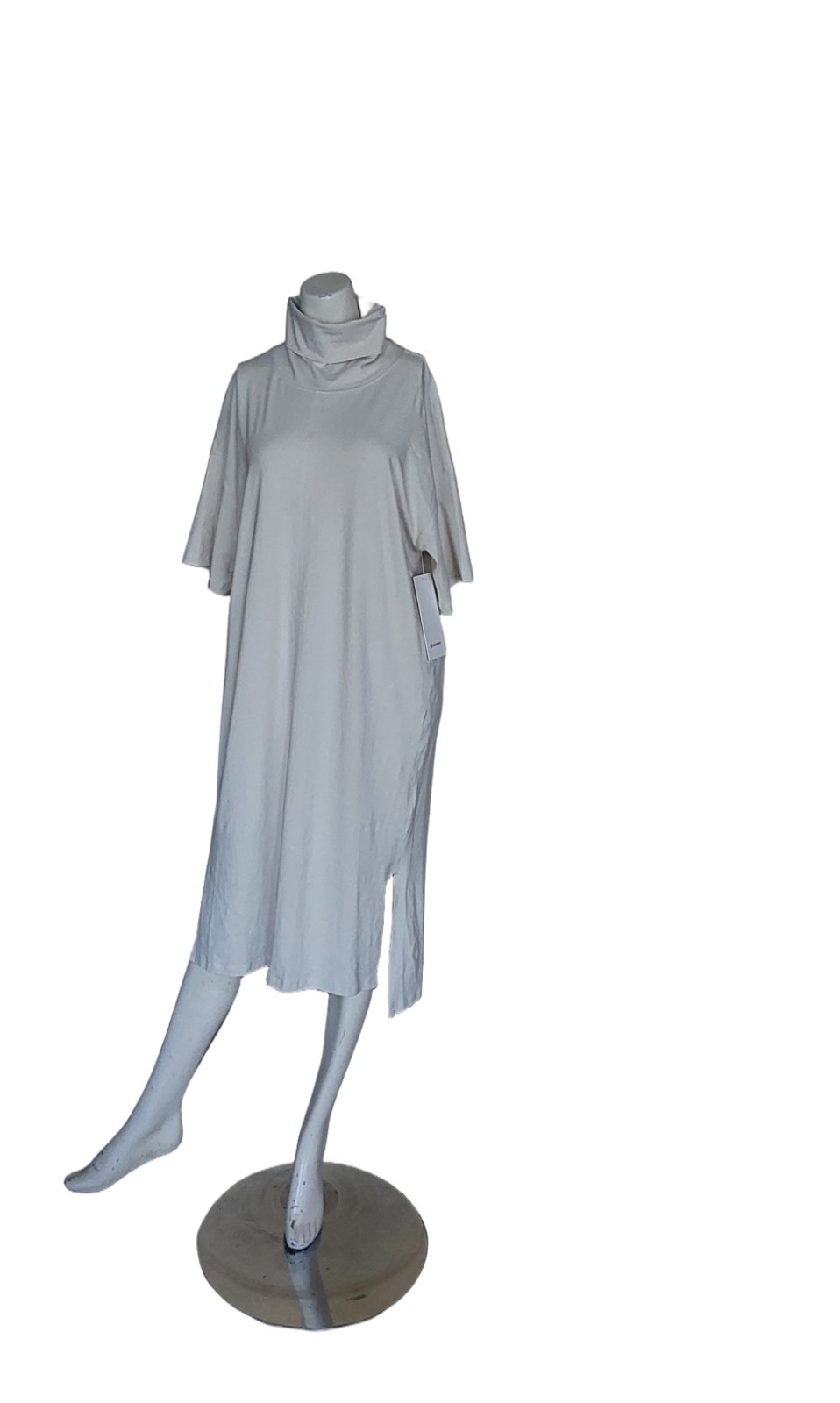 LULULEMON LA FUNNEL NECK OPAQUE WHITE T SHIRT DRESS SIZE 6