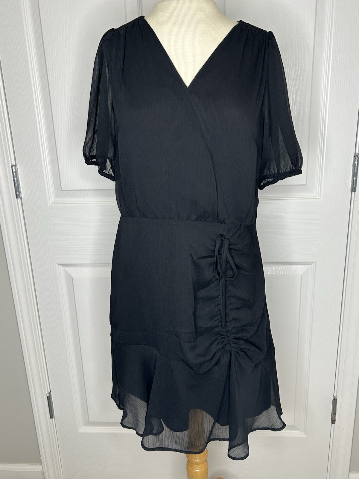 LOFT Black Chiffon Wrap Dress V-Neck Puff Short Sleeve Ruched Ruffle Hem 6P