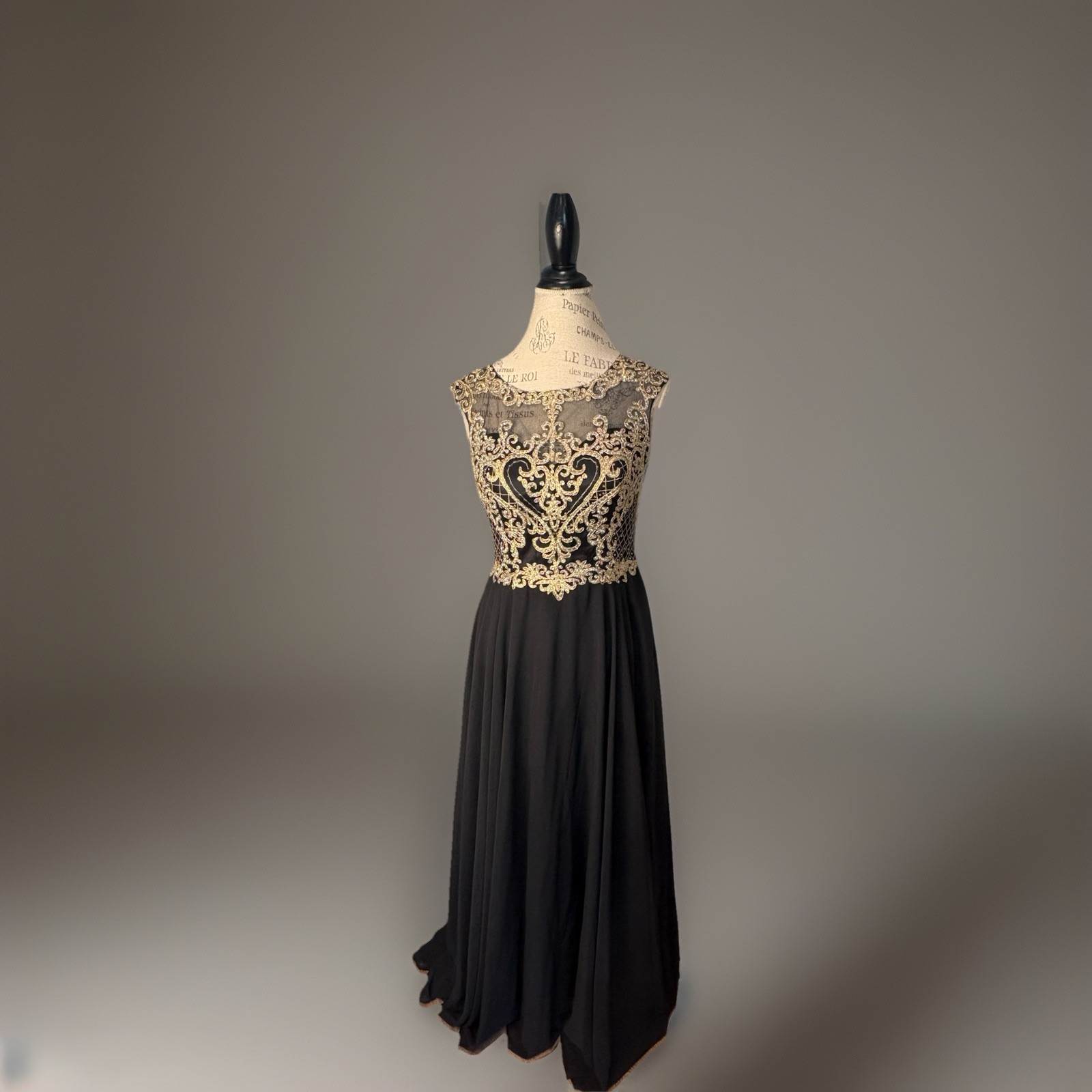 Formal Dancing Queen Gilded Illusion Halter Black/Gold Dress Sz Large