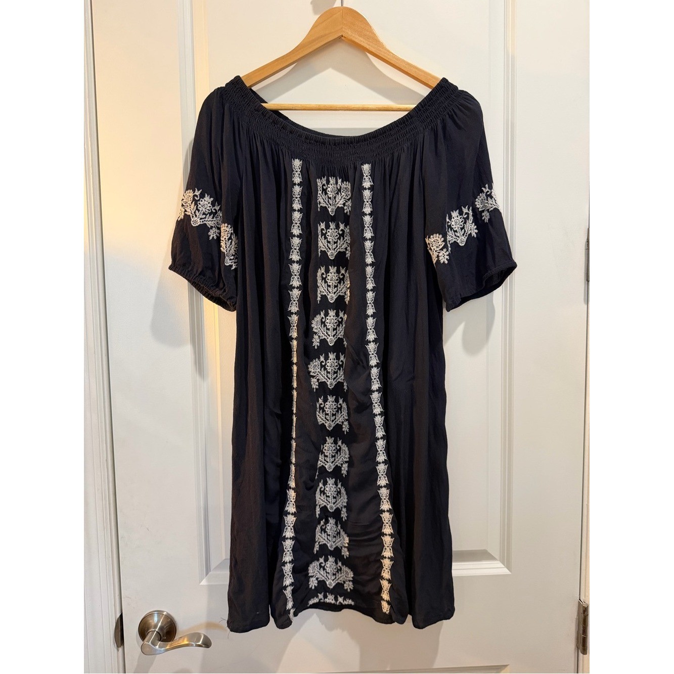 LOFT Navy Embroidered Peasant Dress Medium Off Shoulder Boho Shift Dress