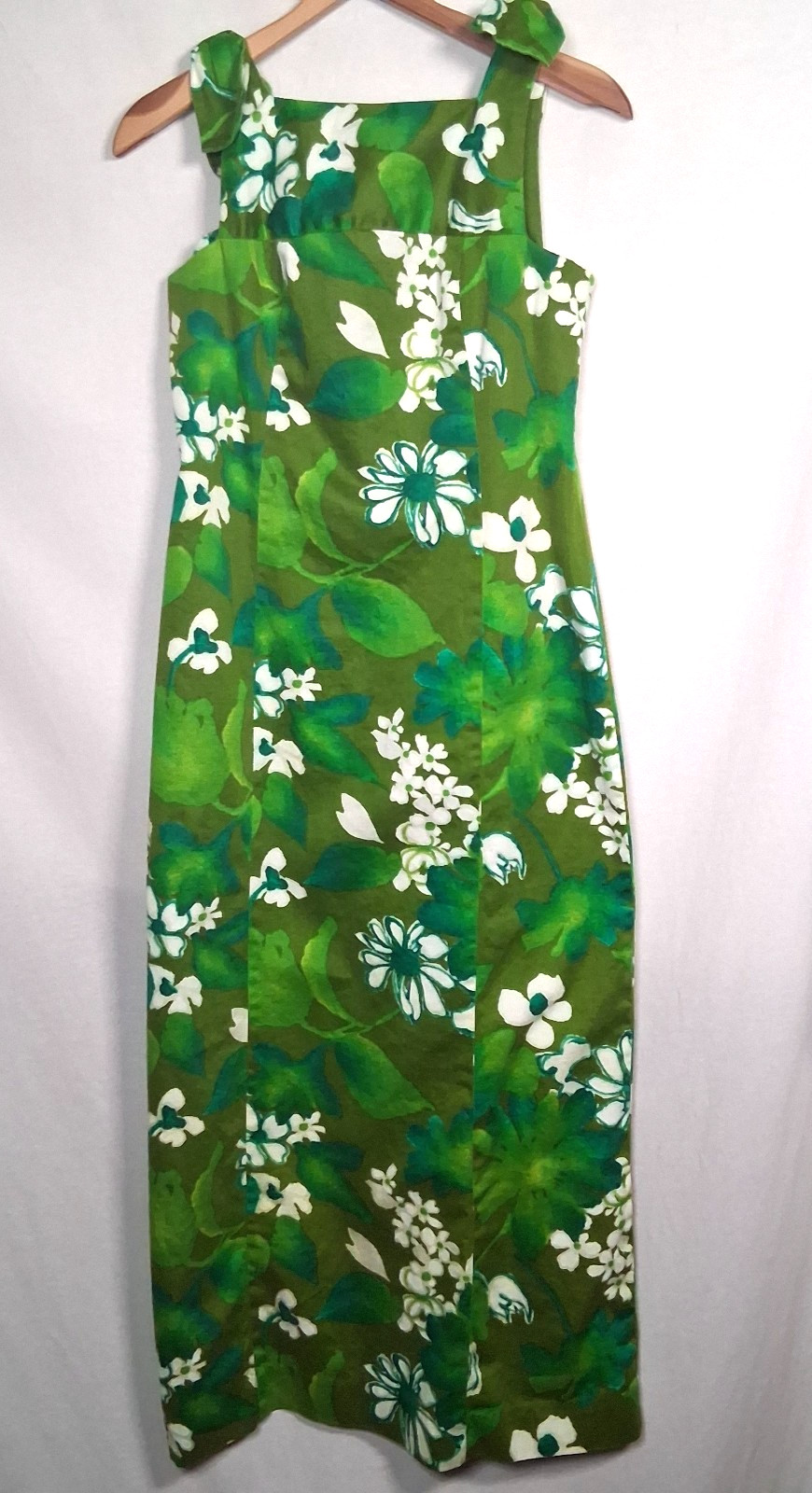 Vintage Traditional Hawaiian Dress BJs Fashions Honolulu Green Floral Aloha