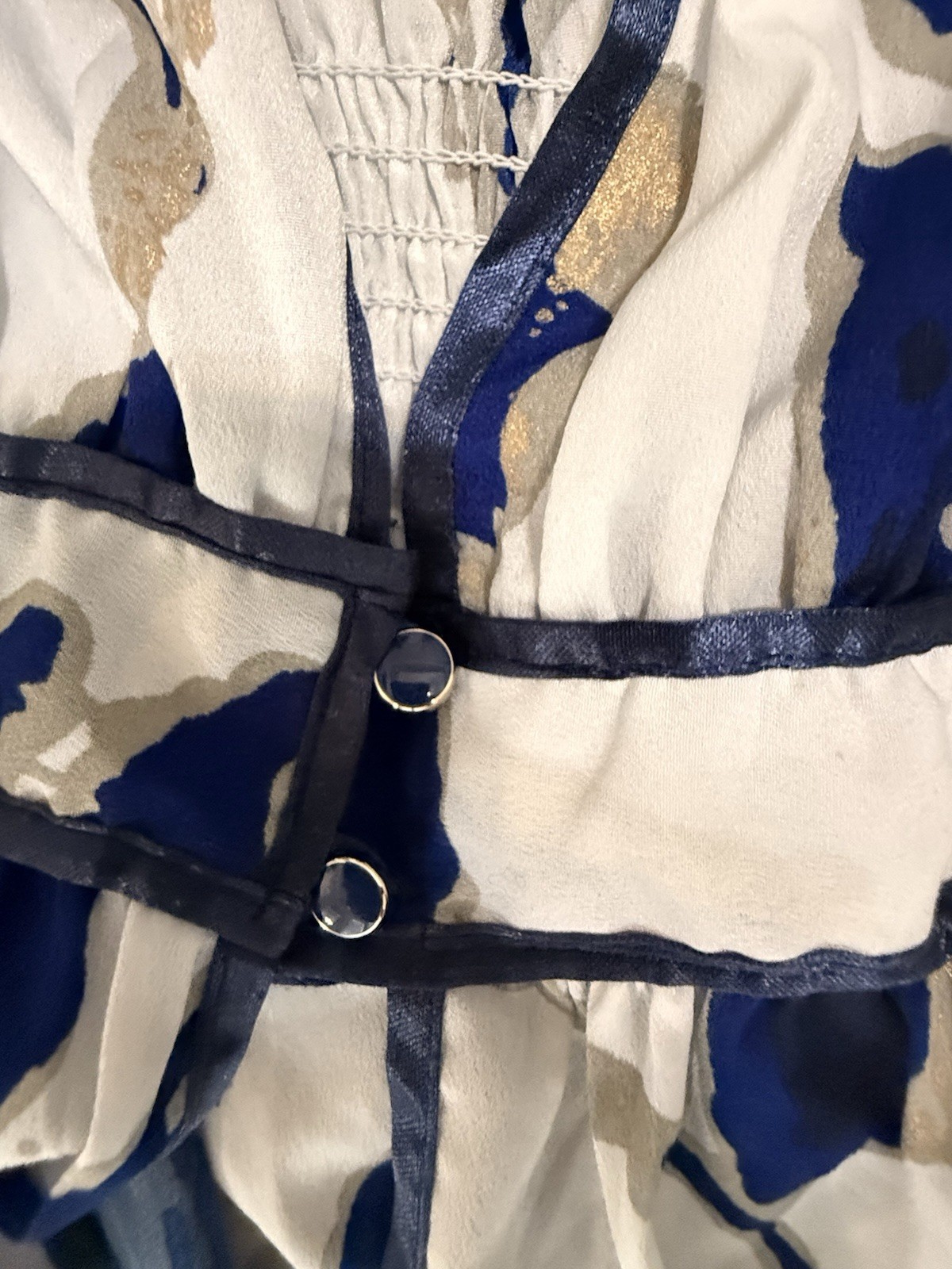 Woven Heart M White Blue Gold Abstract V-Neck 3/4 Bell Sleeve Knee Dress