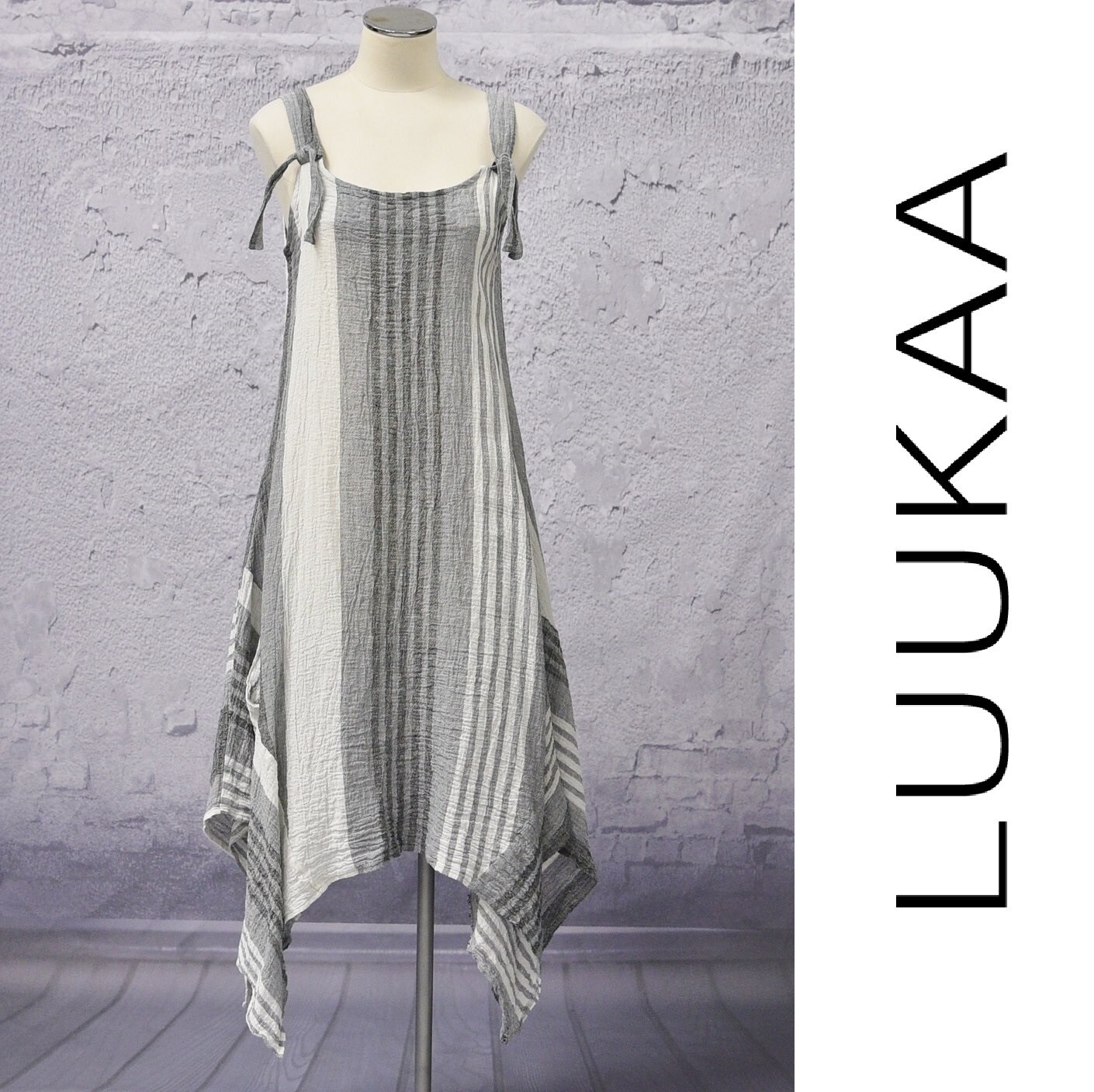 LUUKAA Linen 0527 Lagenlook FLOSSIE FROCK Jumper Tunic (sizes 6-20) GREY STRIPE