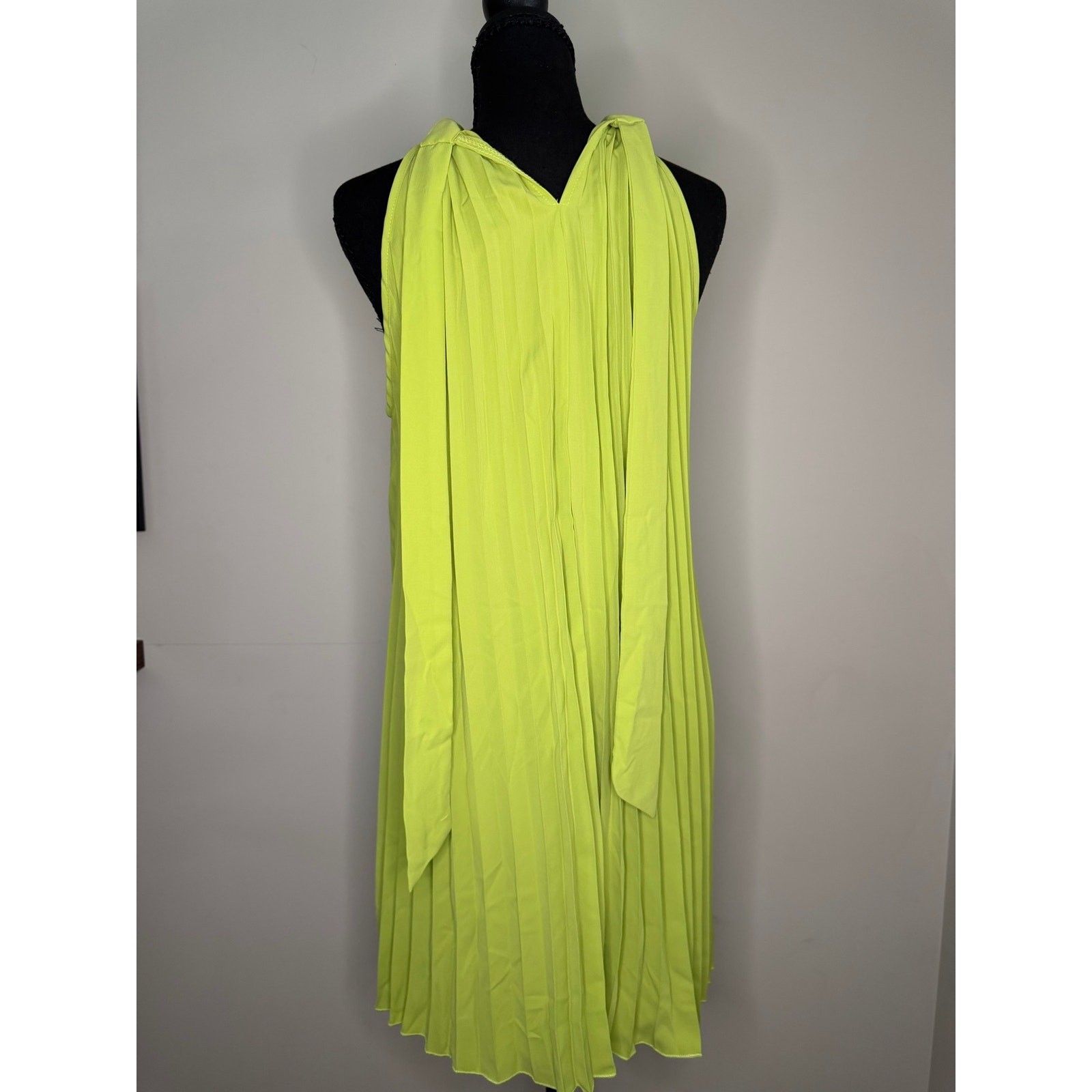 SweatyRocks Neon Lime Pleated Halter Midi Dress Size M NWT