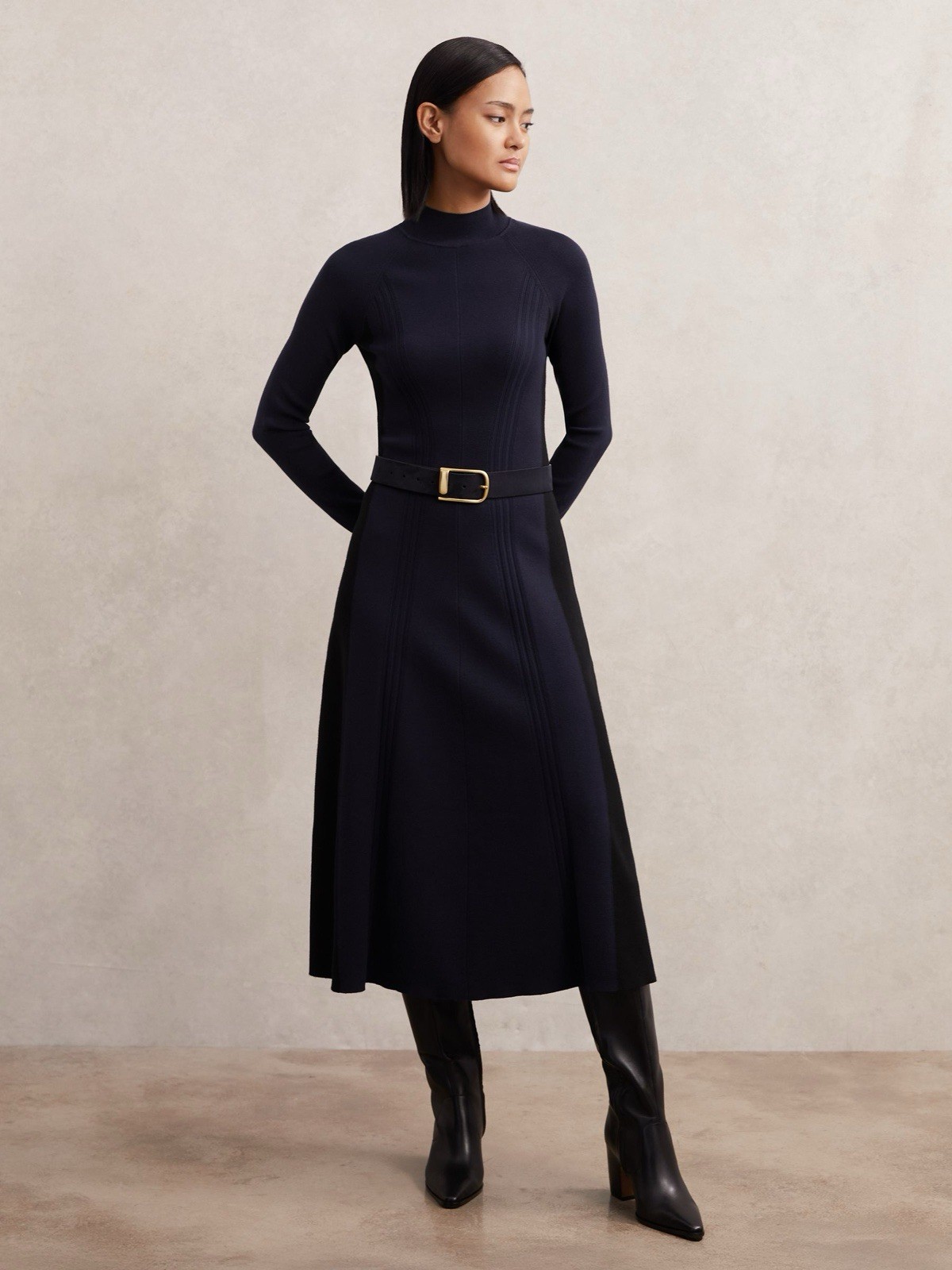 Size M US 8-10 – Reiss Zaya Knitted Contrast-Panel Midi Dress Navy – MSRP $310