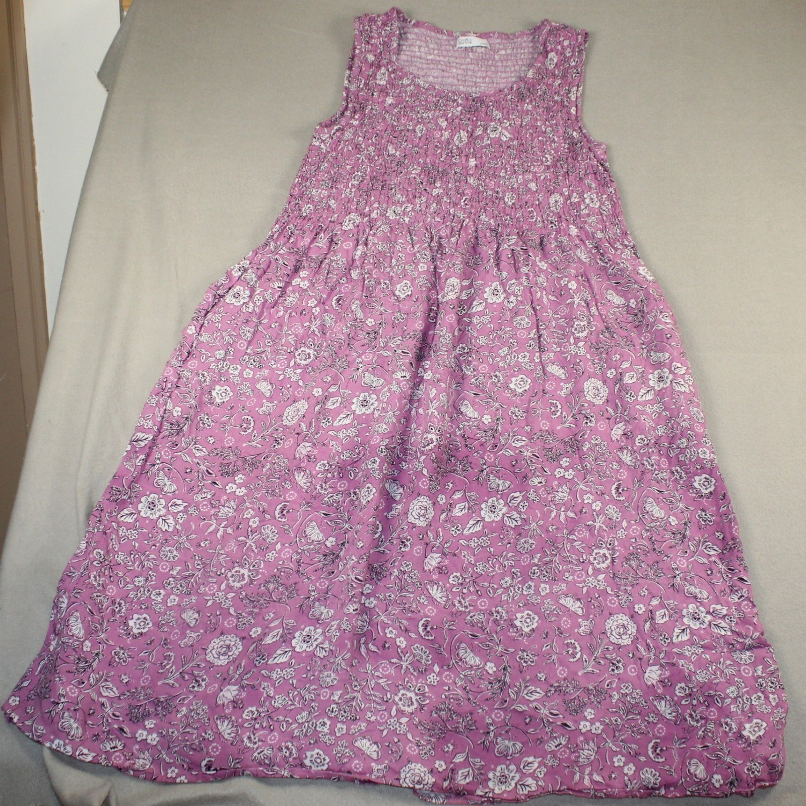 Croft & Barrow Dress Smocked Floral Pockets L Purple Sleeveless Summer Midi