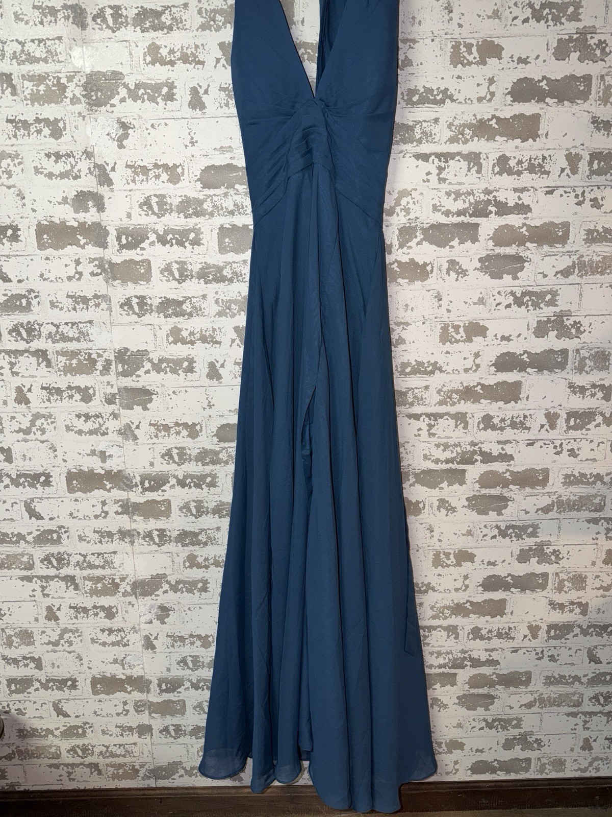 Beautiful Classic Chic Style Formal Gown Dress – Prom Wedding – Blue Size 6