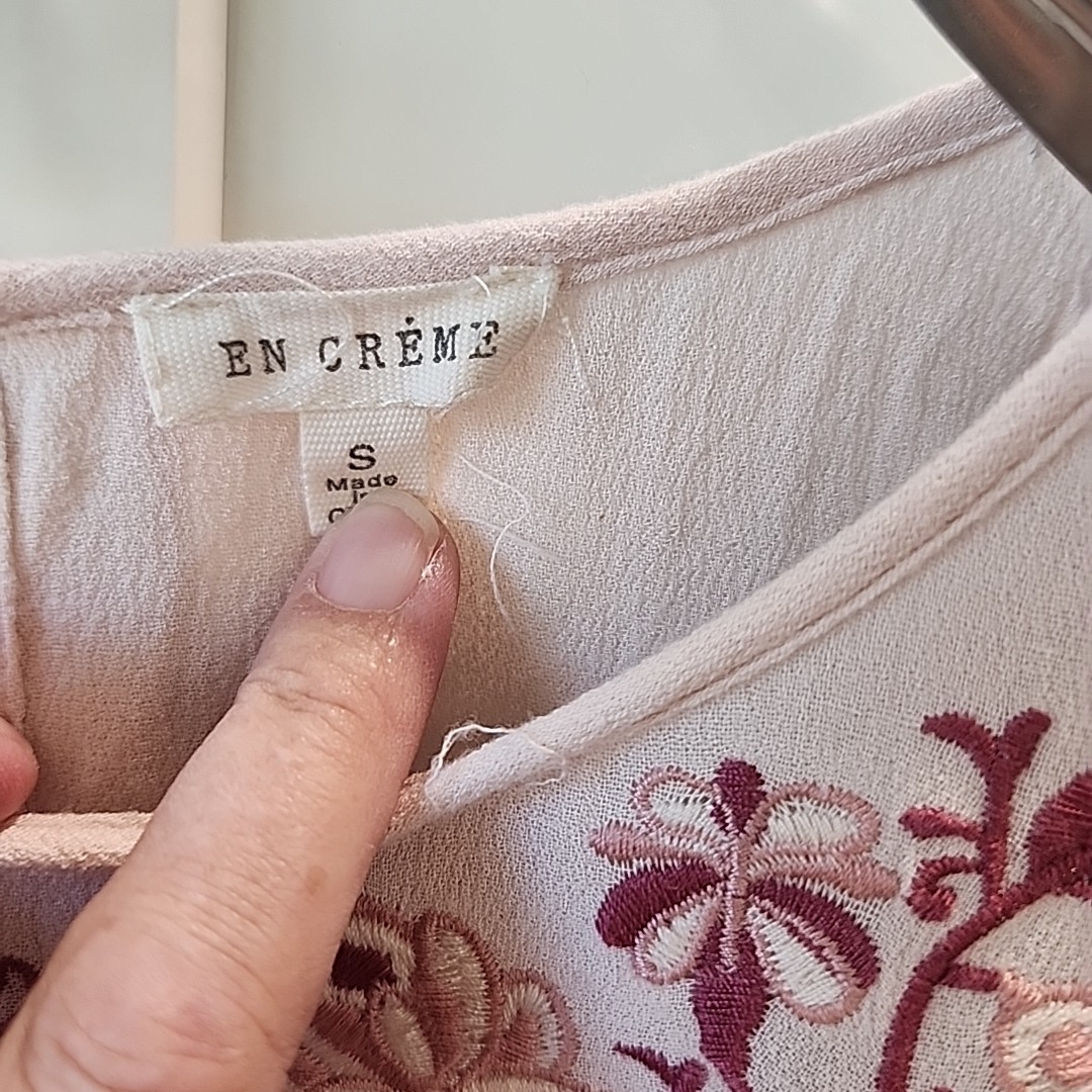 en creme dress Sz S Pink