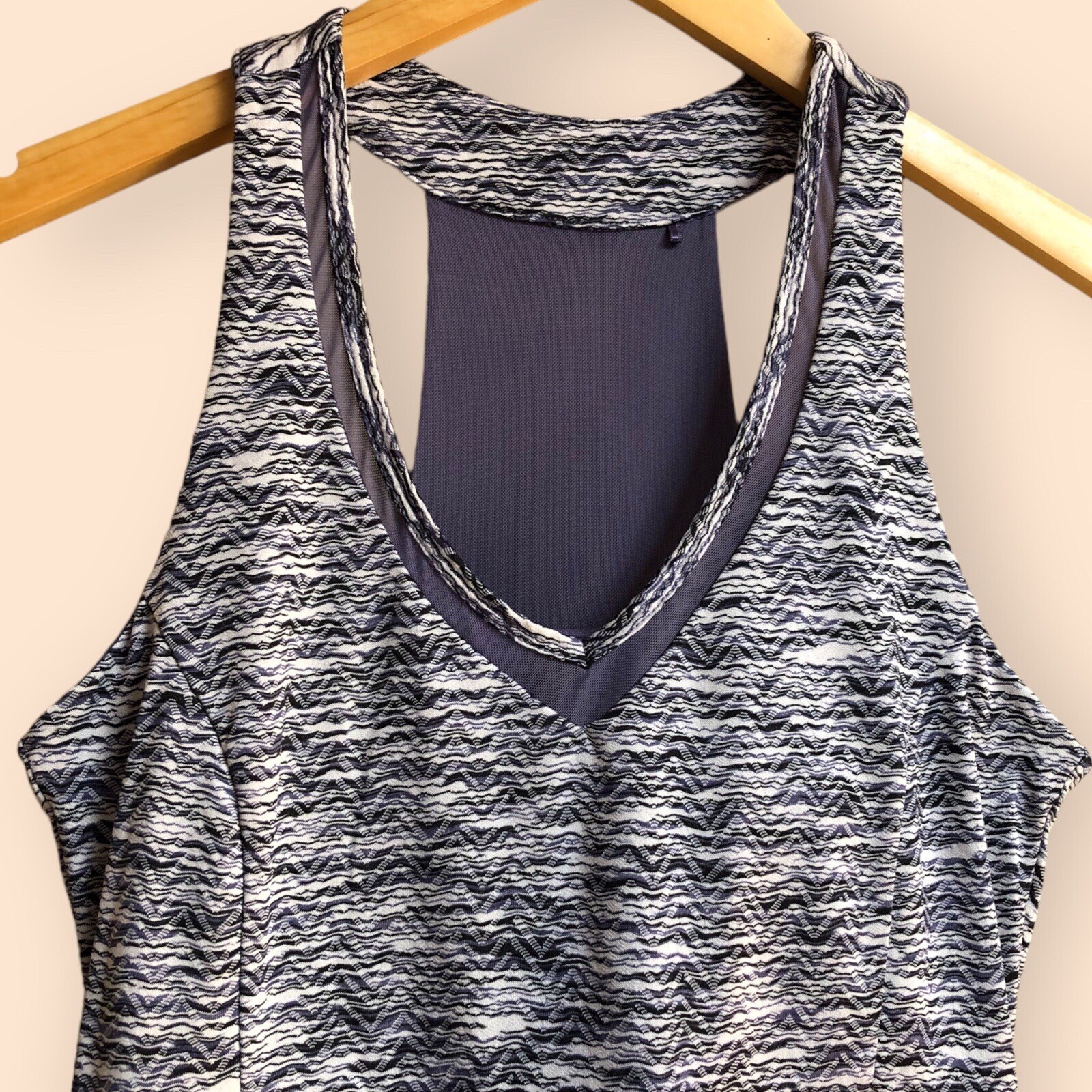 MPG Racerback Purple Patterned Athletic Dress Sports Bra Top Golf Tennis Women S