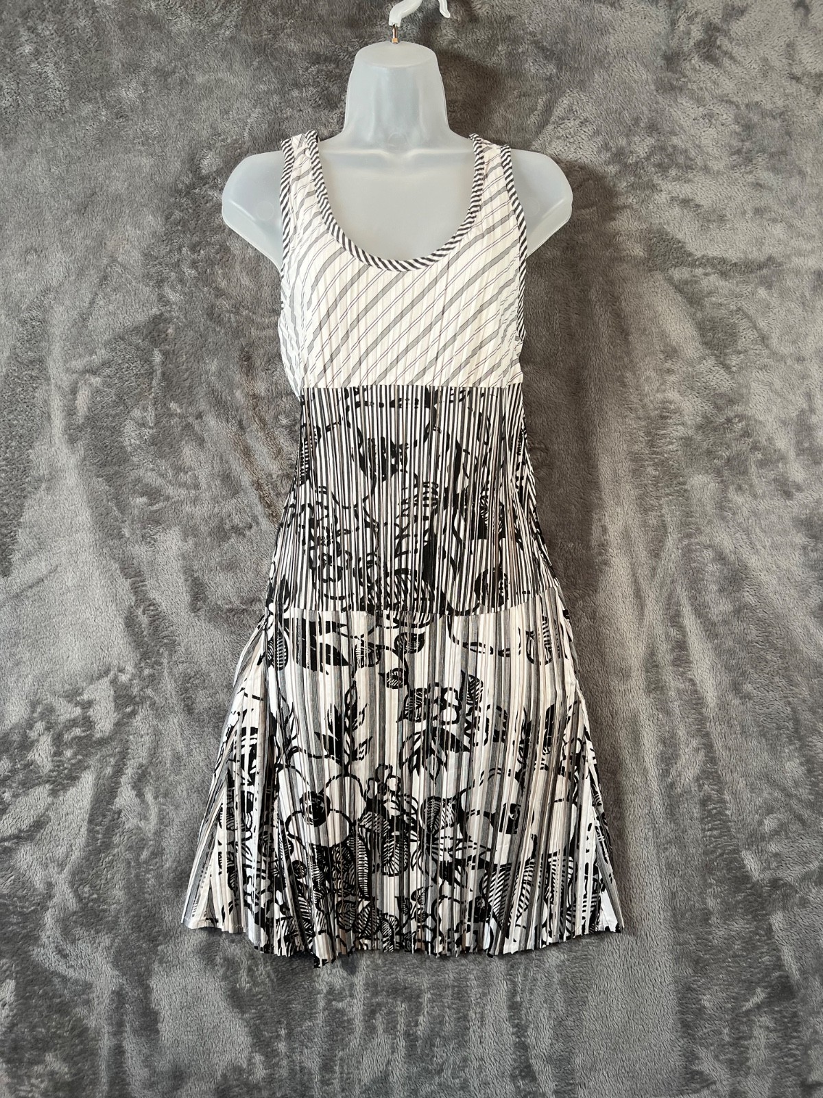 SPORTMAX Code Max Mara Dress Womens XS Black White Floral Print Pleated Pockets