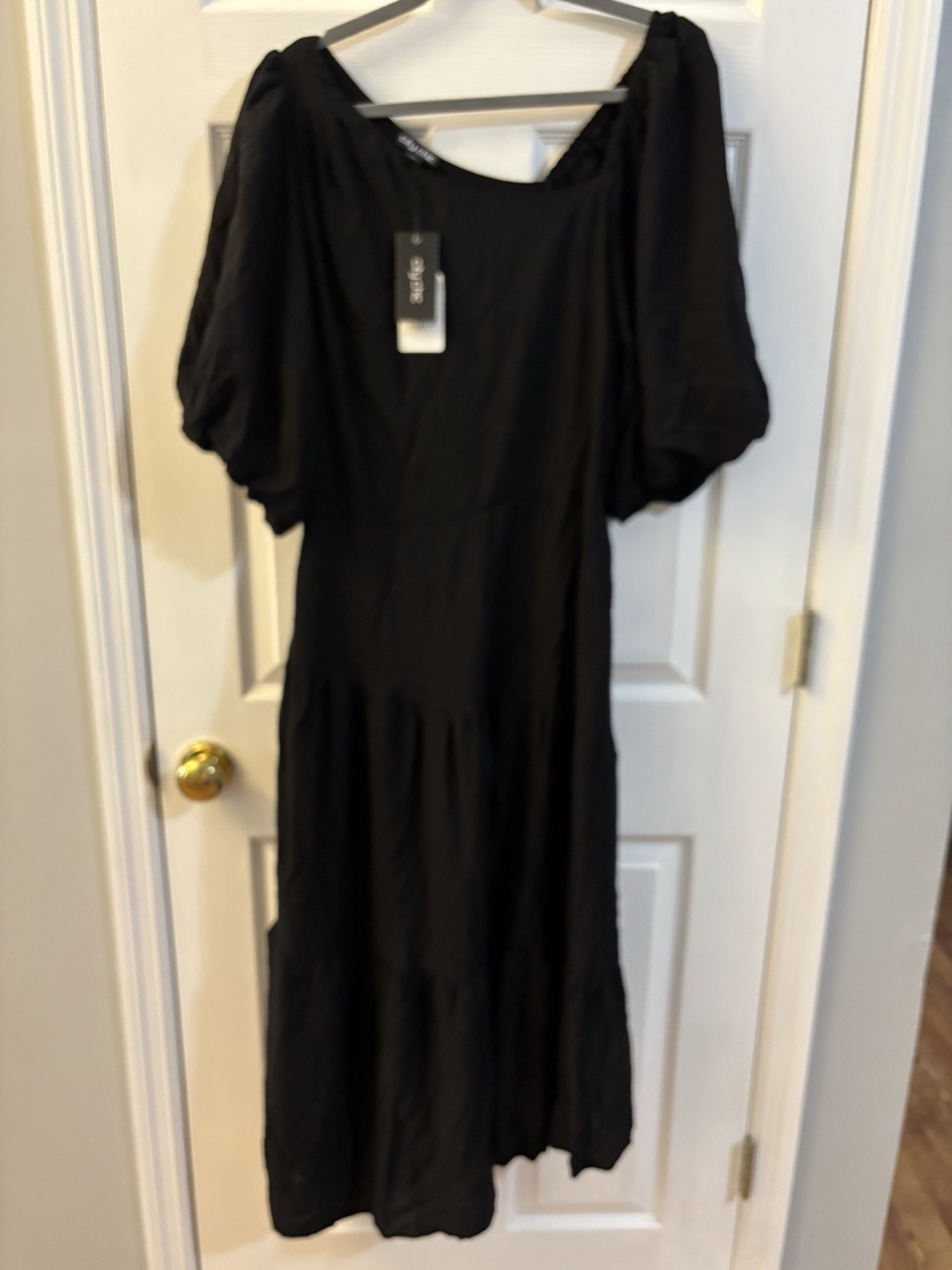 City Chic Tiered Midi Dress Women’s Size S Puff Sleeve Black Boho Flowy Classic