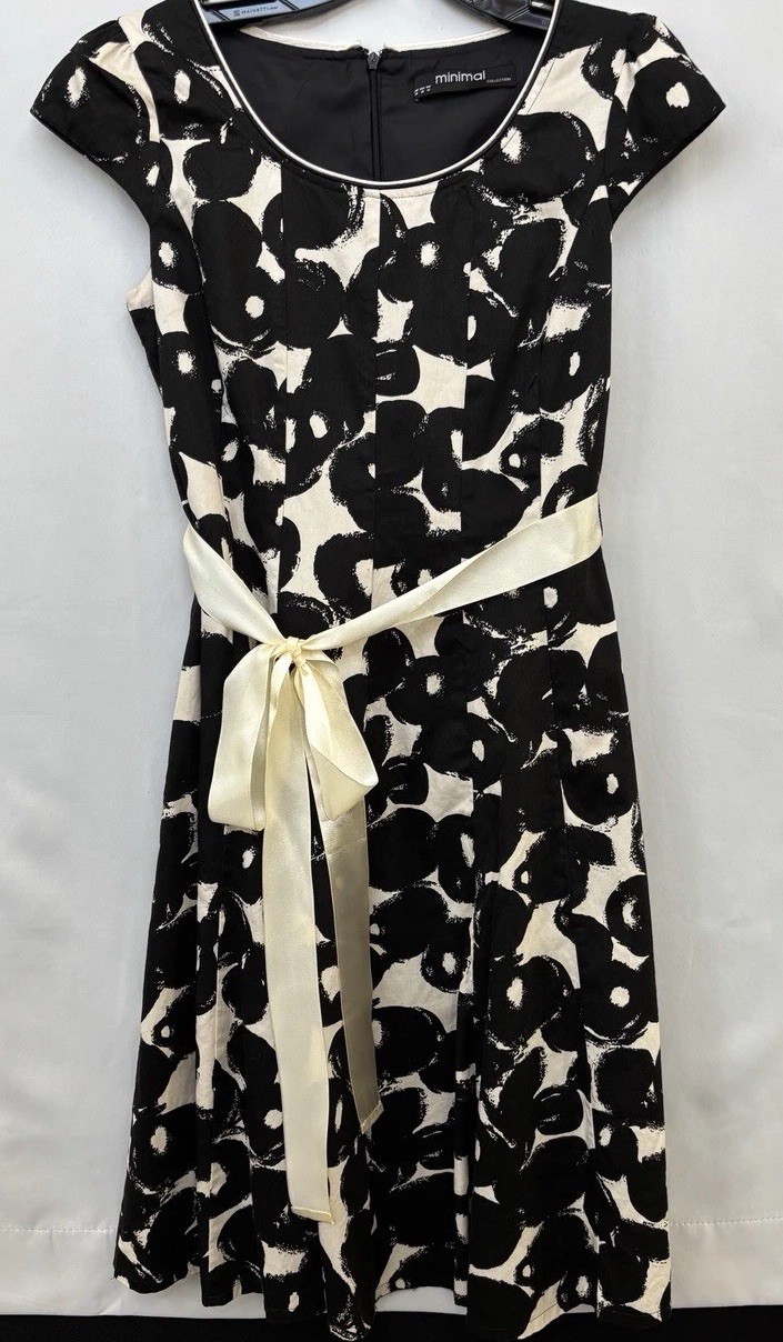 Minimal Collection 10 M Black And White Dress