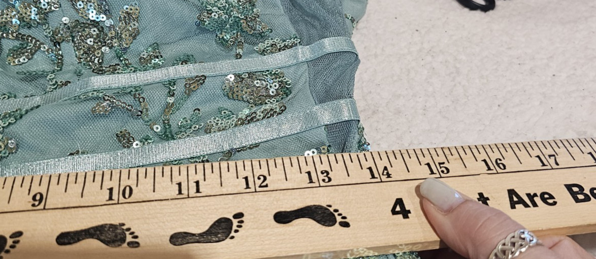 Faeriesty Sea Foam Green Sequin Floral Lace V-Neck Sleeveless Long formal Med