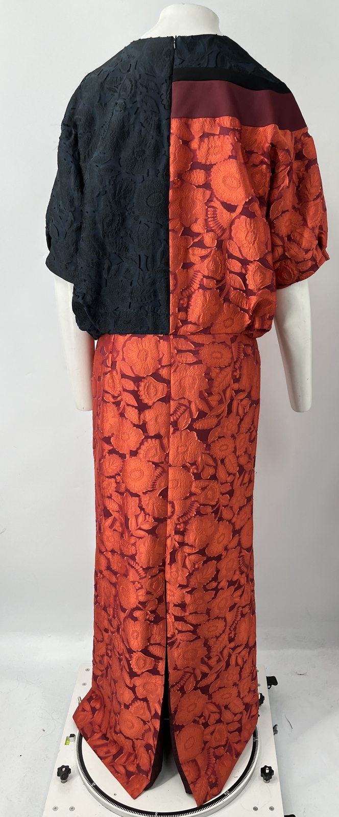 NWT Kenzo Autumn-Winter 2015 Collection Shadow Flowers Jacquard Gown sz 36 NWT