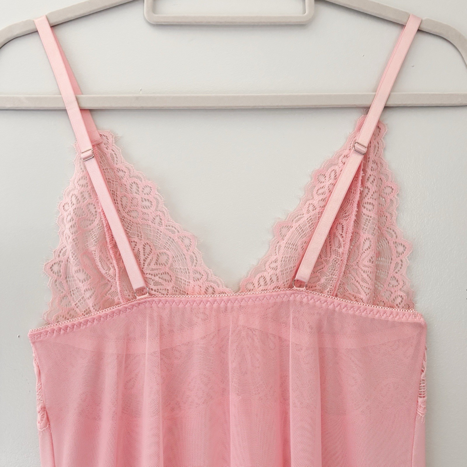 Vintage y2 kPink Lace Full Slip with Bow Accent