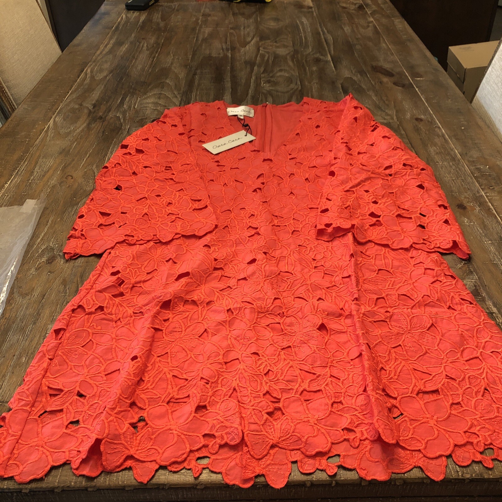 Cara Cara Dress Size Medium In Color Eyelet Hibiscus Length 35″