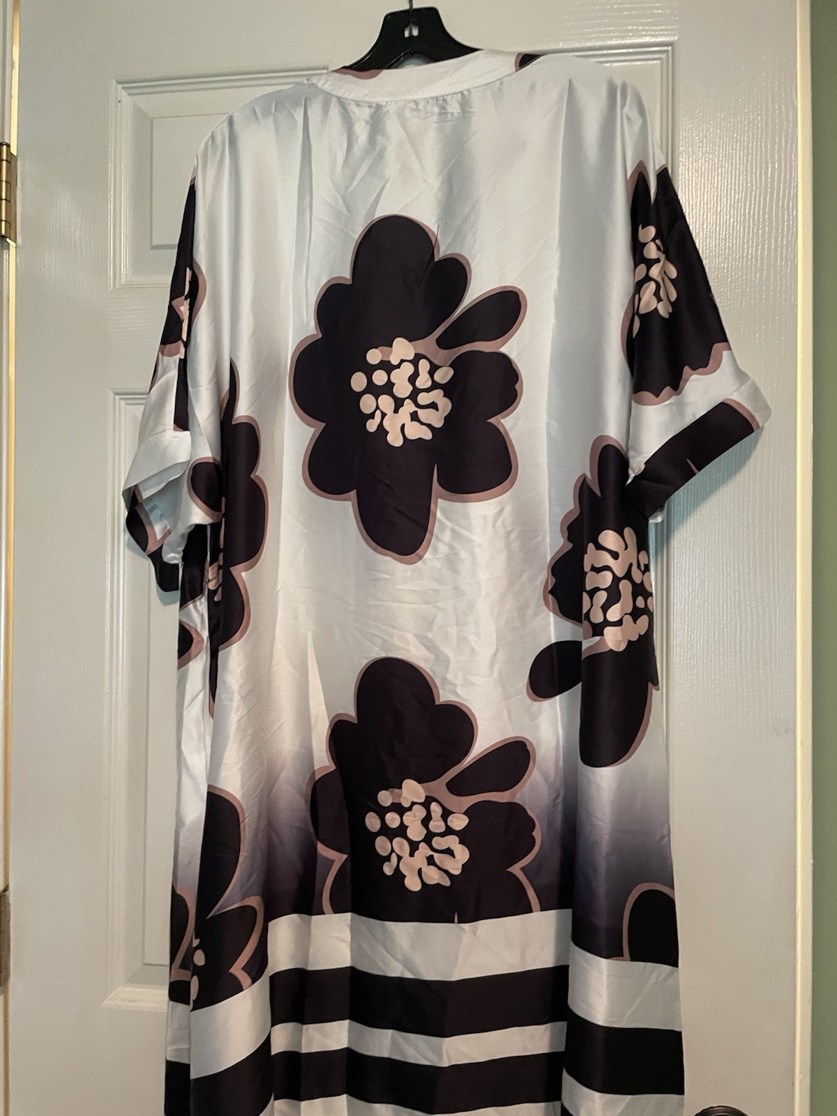 Flowered loose silky dress with pockets, ivory, beige, black, unknown brand