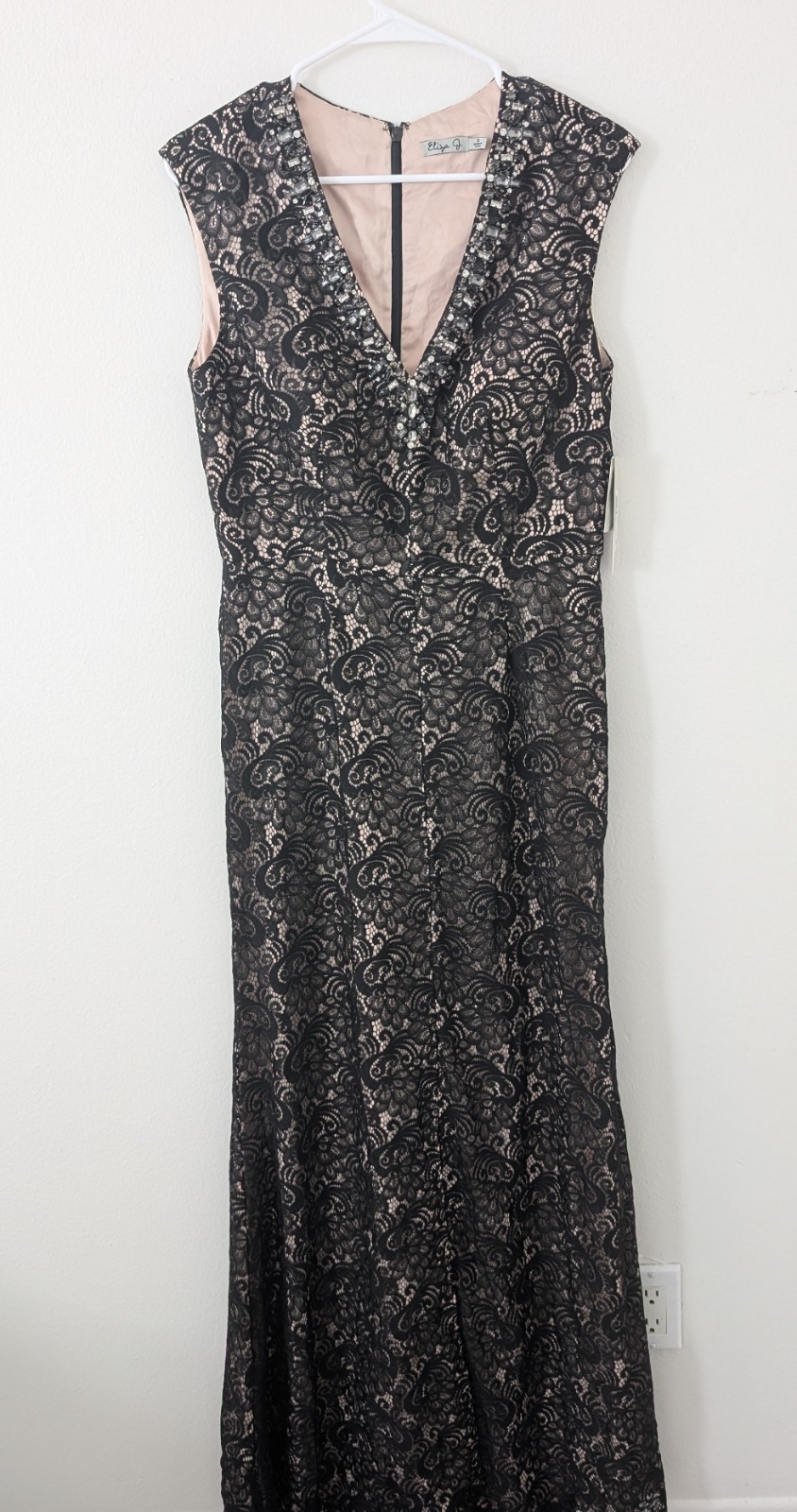 Eliza J Long Jewel Detail V Neckline Lace Gown Dress Size 10