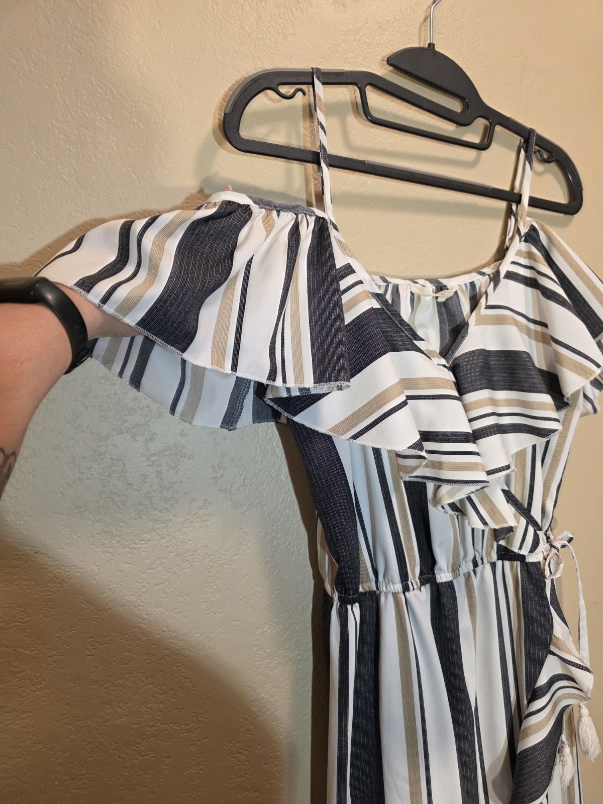 Hint of Blush Striped Ruffle Maxi Wrap Dress Size M White Black Beige V-Neck