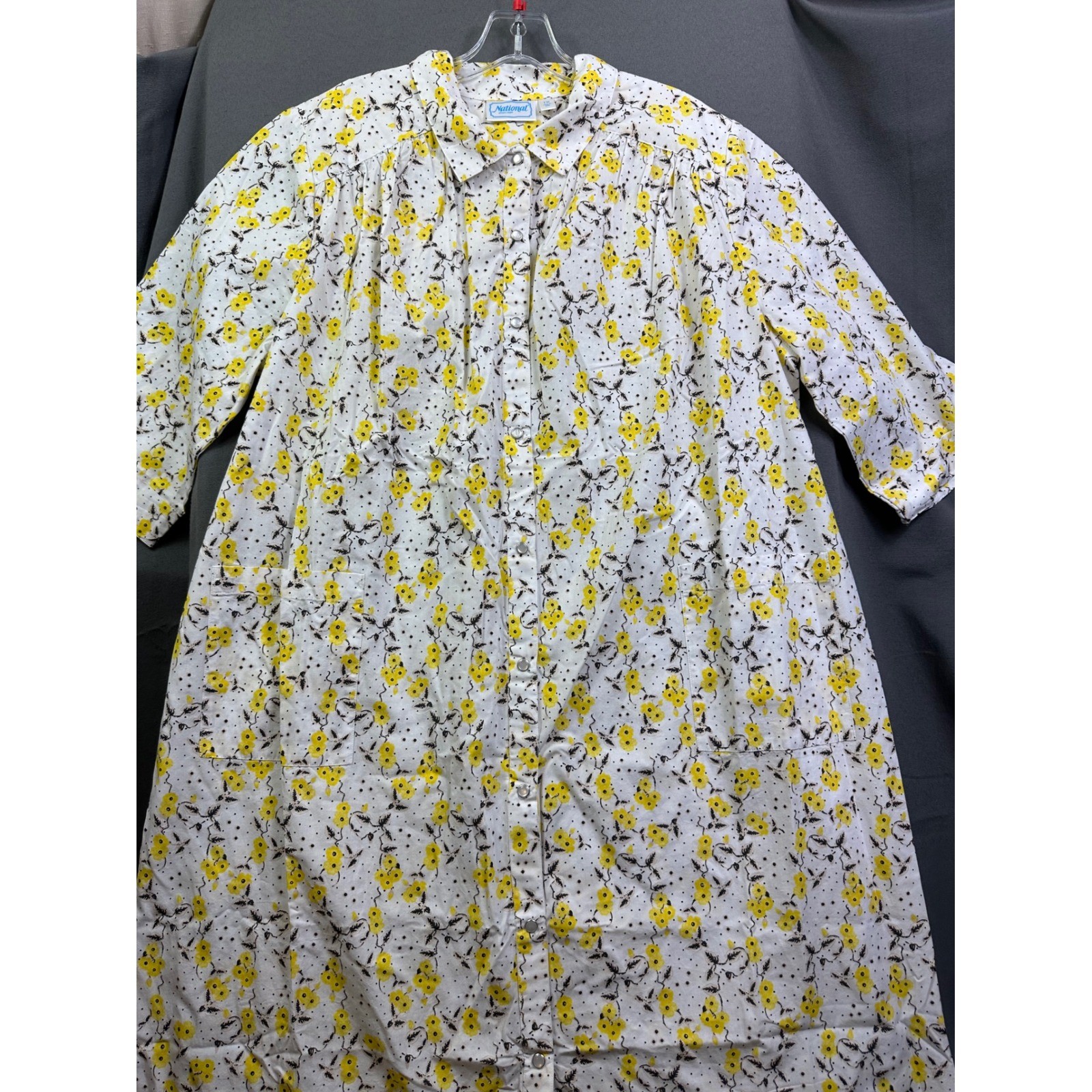 National 1X New Floral Polka Dot Snap Front Duster House Dress White Yellow 1952
