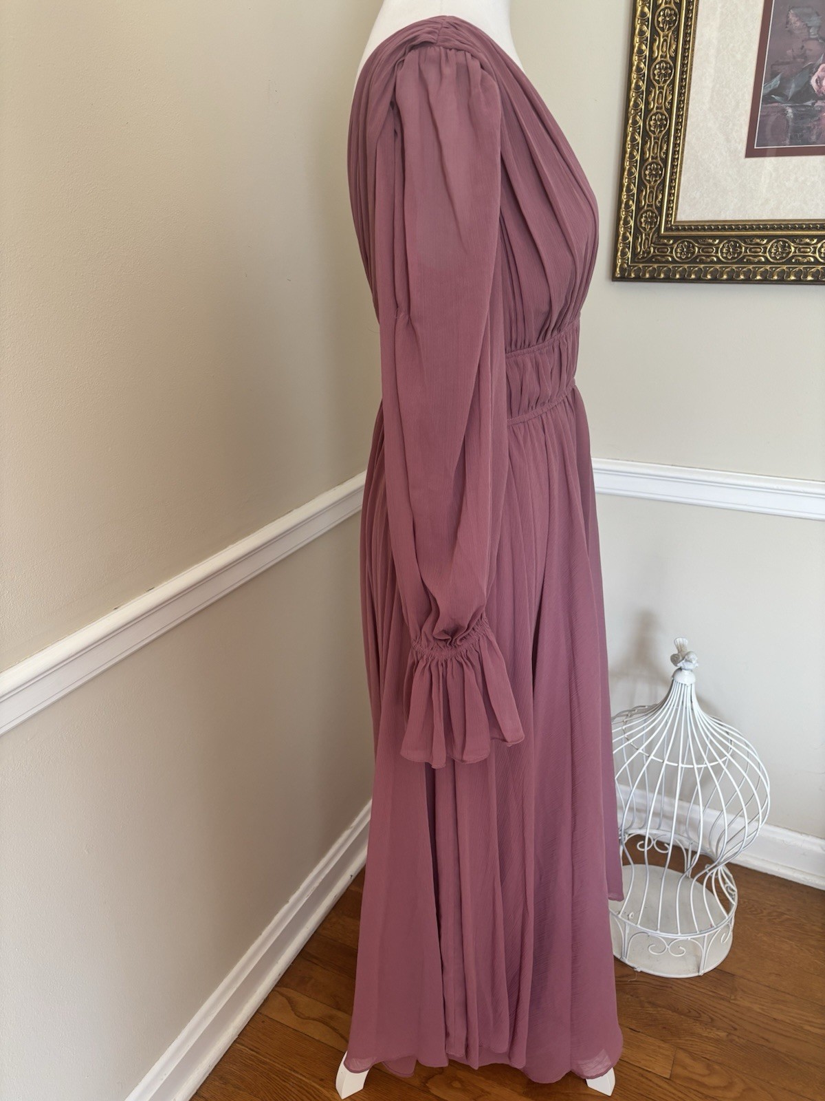 NWT Gianni Bini Womens Size 4 Mauve Midi Dress Long Sleeve V-Neck Chiffon Pleats