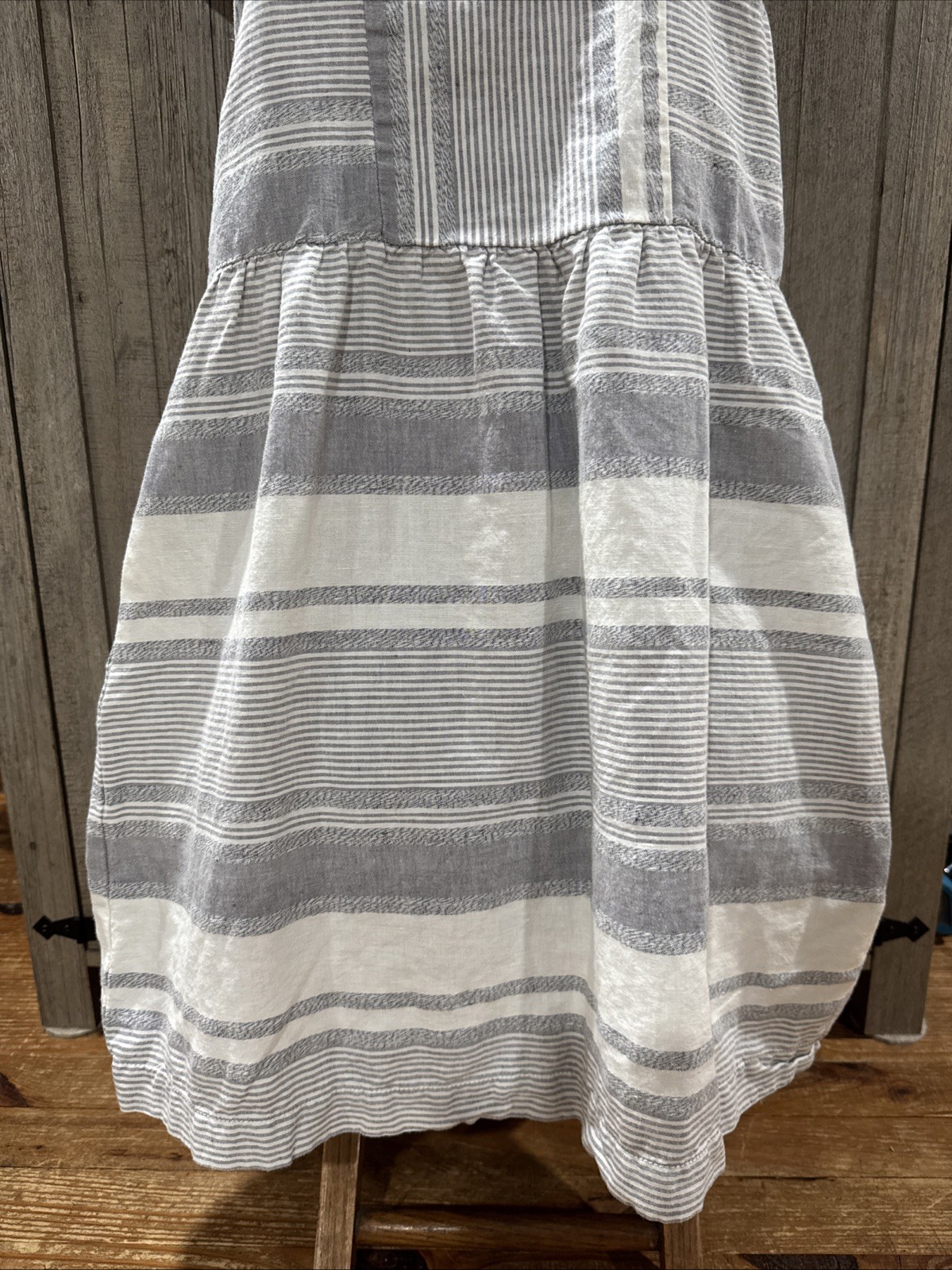 Lou & Grey Sz 8 Gray White Striped Racerback Dress Zipper Pockets