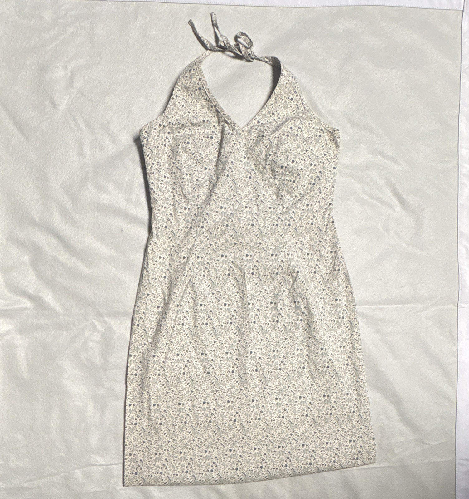 Old Navy Sheath Dress 6 White Blue Floral Stretch Halter Tie Neck Sleeveless