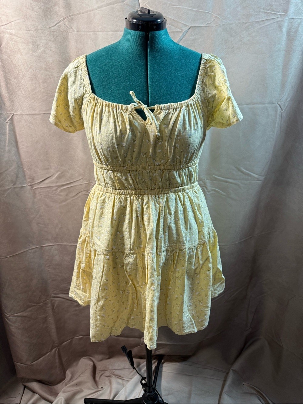 67 – Arizona Jean Company Yellow Floral Mini Dress