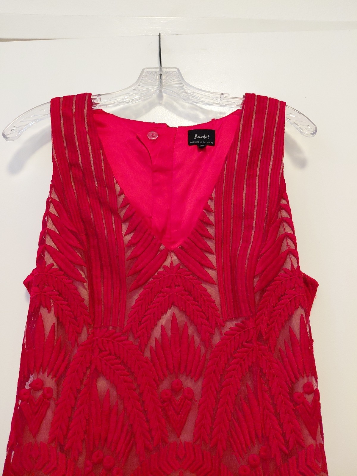 Bardot Alice Embroidered Lace Short Sheath Dress Sleeveless Red 10 Bodycon