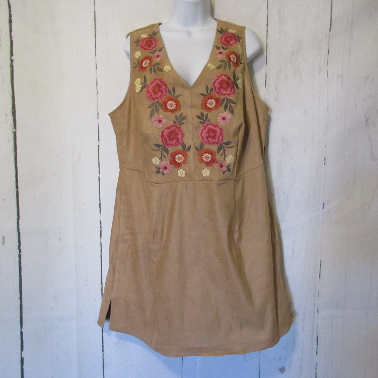 New Savanna Jane Dress 1X Brown Floral Embroidered Faux Suede Jumper Boho