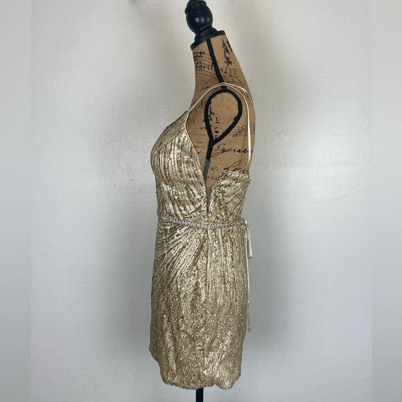 Dancing Queen Sequin Mini Dress L Gold Padded V-Neck Sexy Glam Cocktail Party
